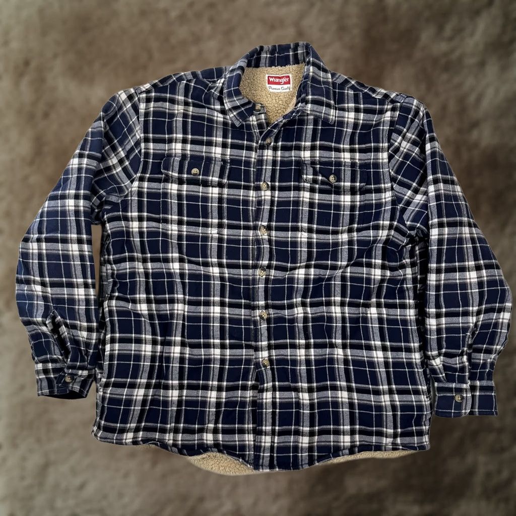 Wrangler Wrangler Jacket Mens Large Blue Plaid Sherpa Lined Flannel Shacket Workwear Size US L / EU 52-54 / 3 - 1 Thumbnail