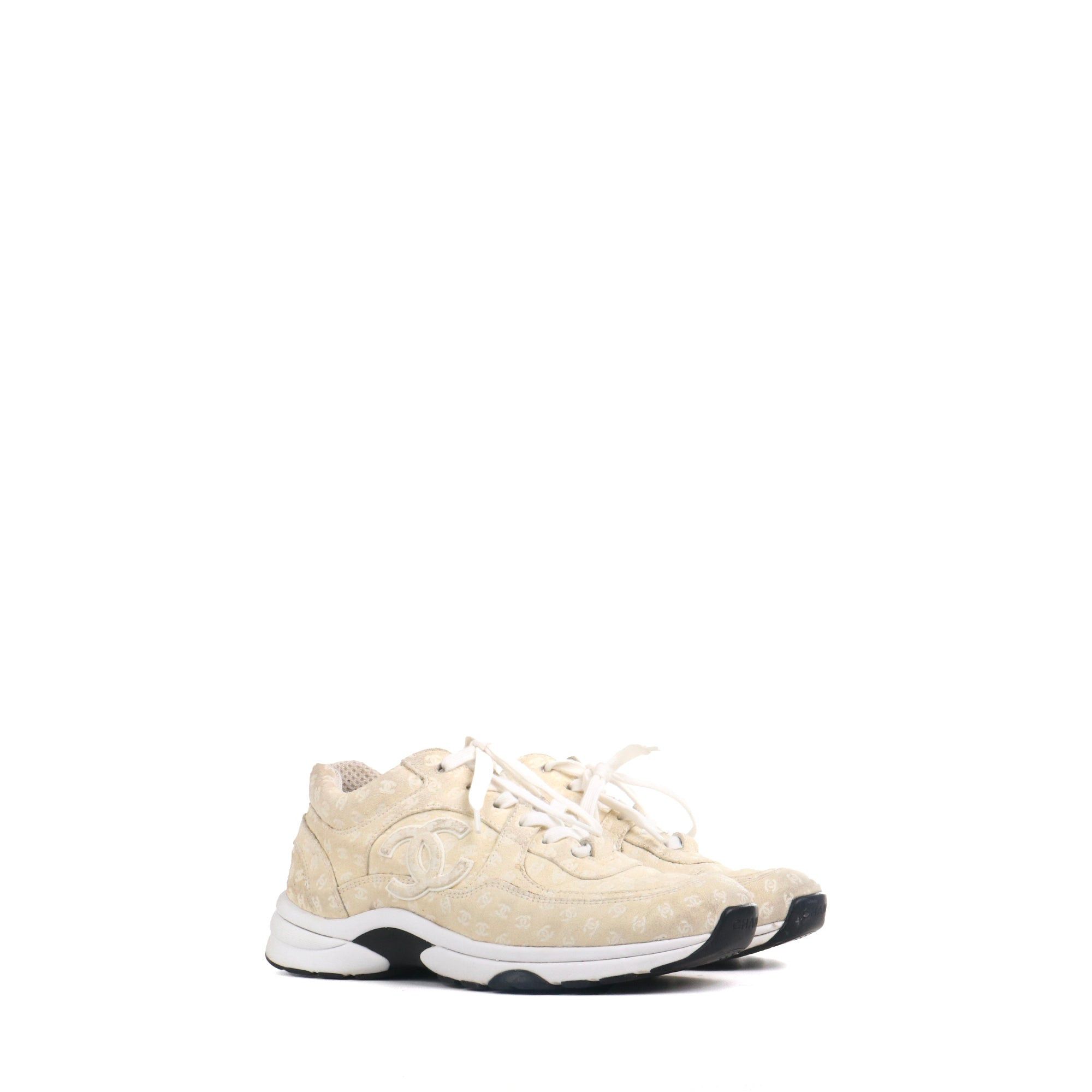 Chanel CHANEL - CC Chanel sneakers in beige suede (T38) Size US 7 / IT 37 - 1 Thumbnail