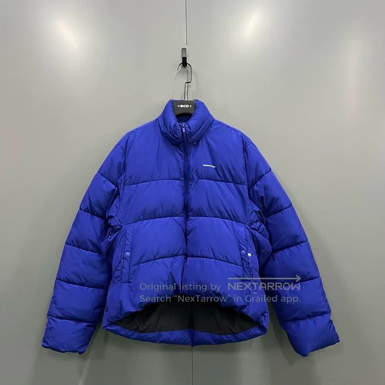 Balenciaga Balenciaga Electric Blue Small Logo Down Jacket Size US S / EU 44-46 / 1 - 1 Thumbnail