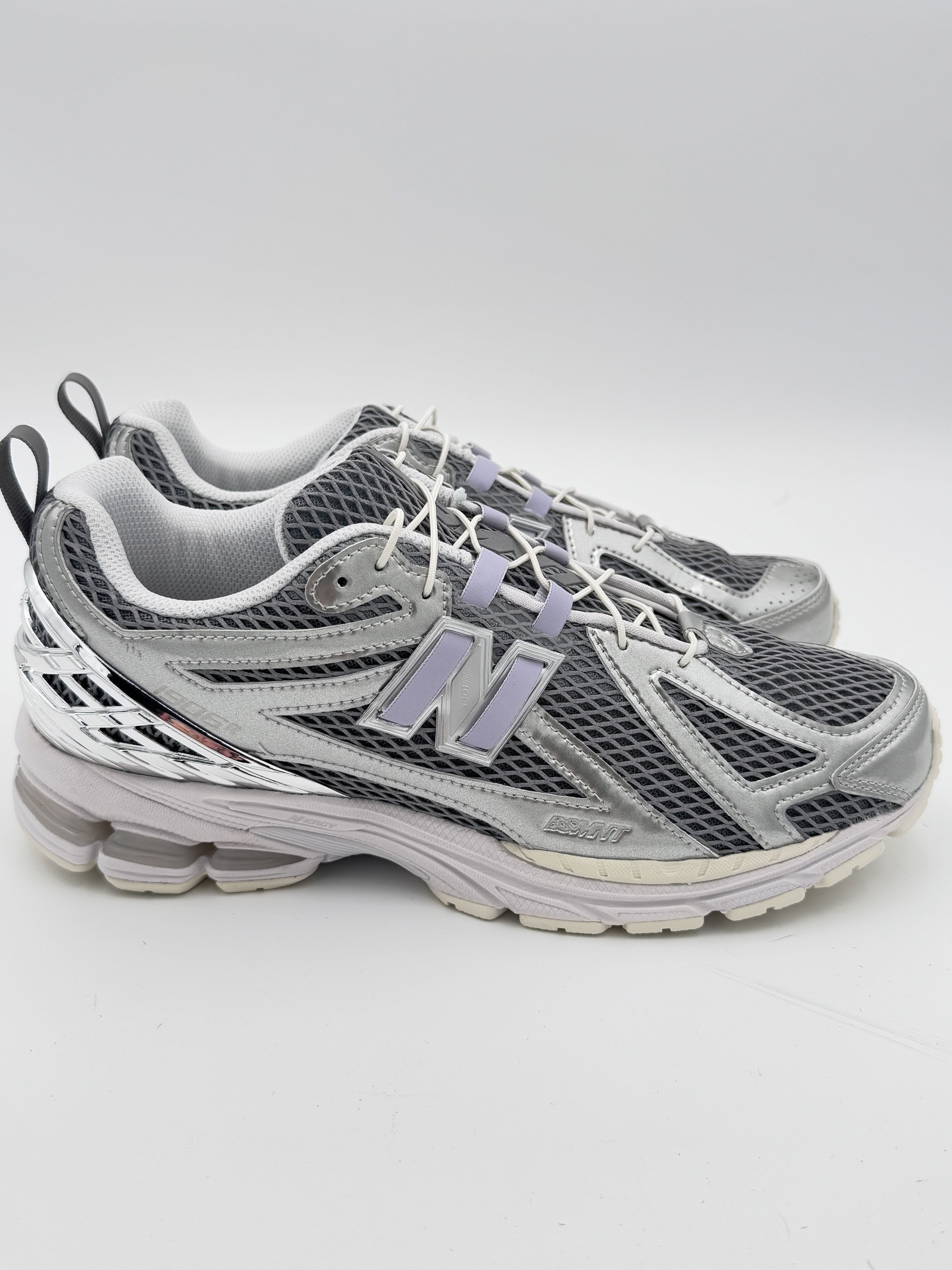 New Balance × The Basement BSMNT x New Balance 1906R Day Chrome White Silver Grey Size US 9.5 / EU 42-43 - 2 Thumbnail