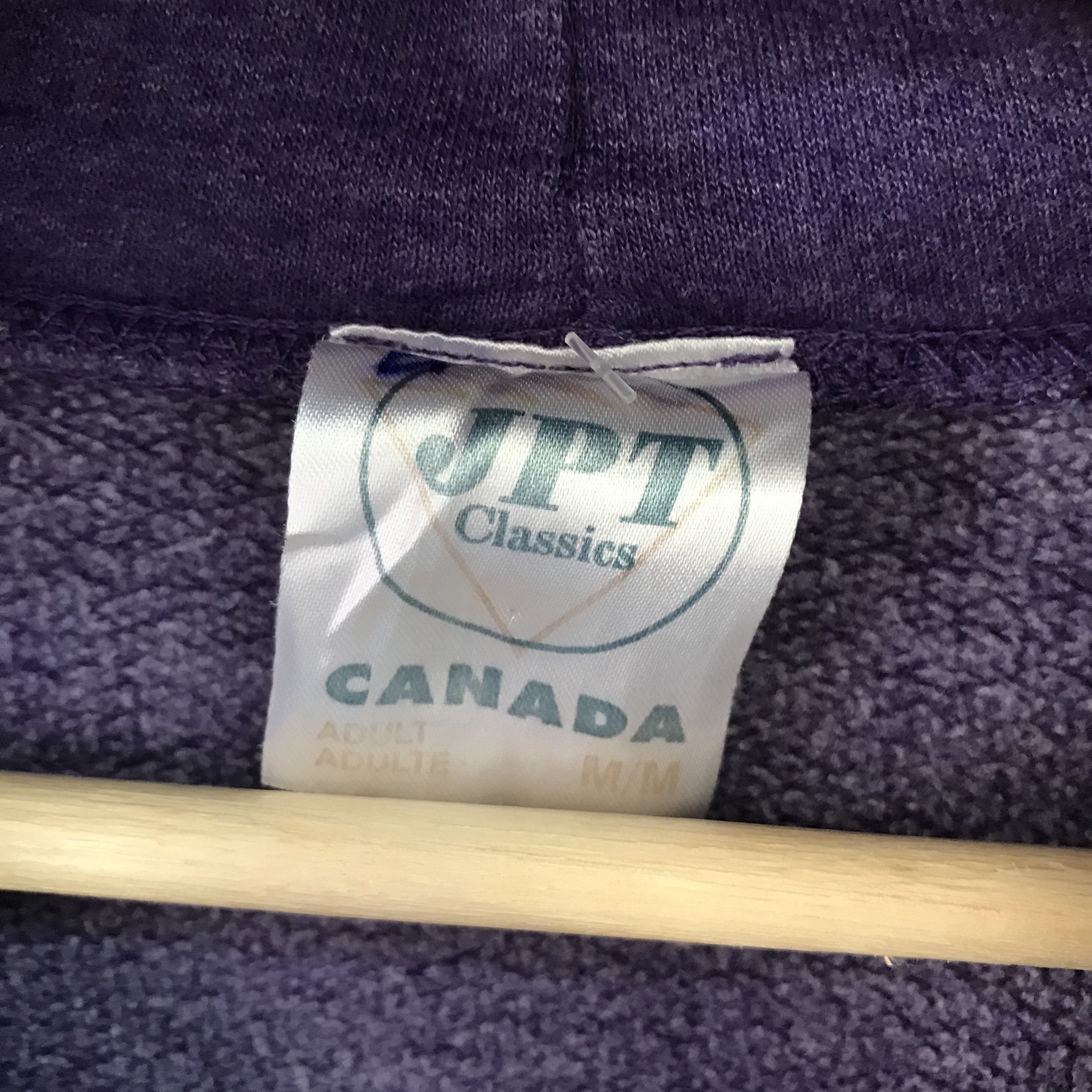 Alberta Ferretti Vintage University Of Alberta Purple Sweater - 496 Size US M / EU 48-50 / 2 - 6 Thumbnail