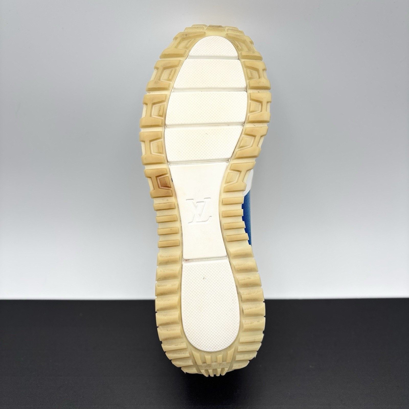 Louis Vuitton Louis Vuitton Run Away ' Eclipse Blue Gradation ' | CLEAN Size US 9 / EU 42 - 8 Thumbnail