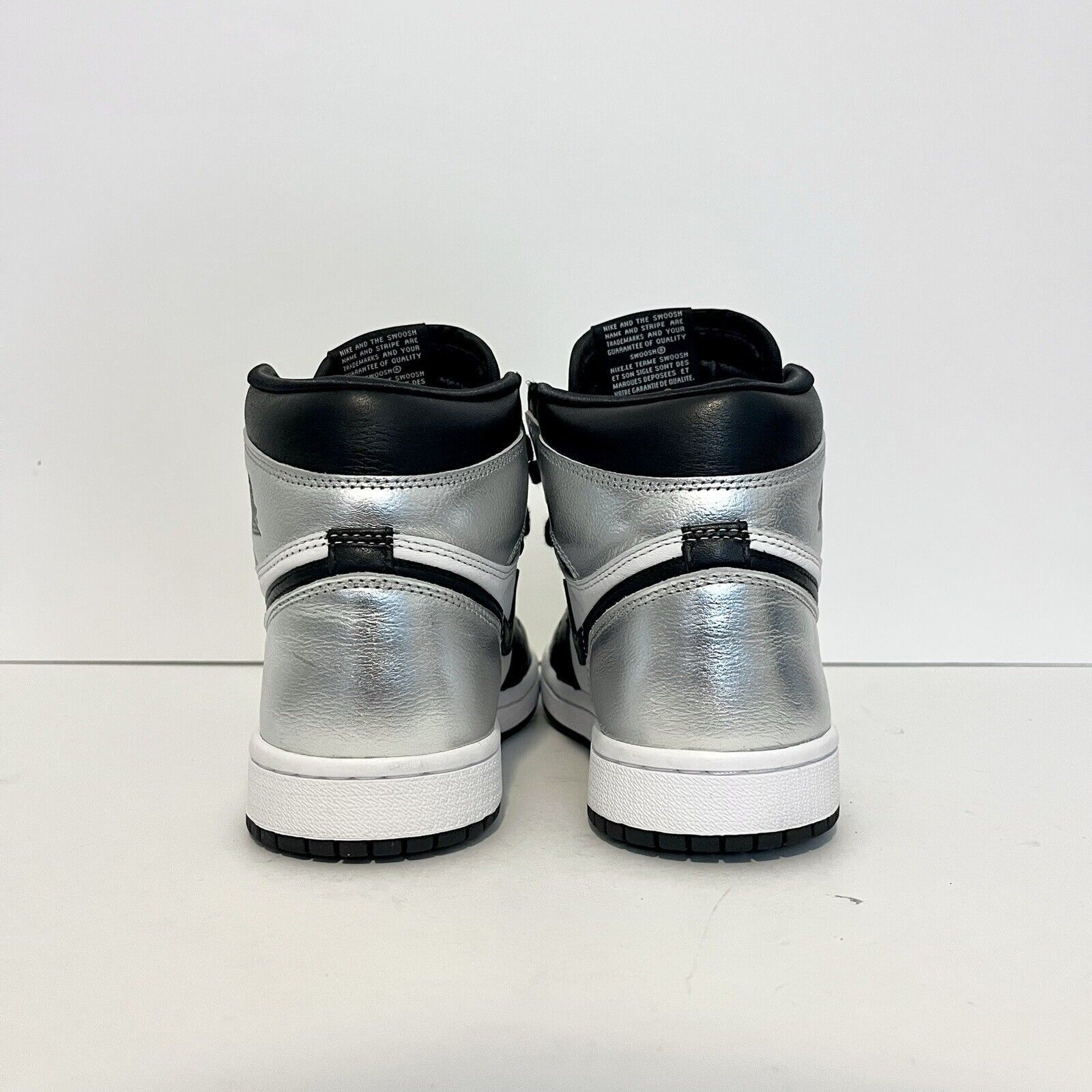 Jordan Brand 2020 Nike Air Jordan 1 Retro Hi Silver Toe CD0461 001 VNDS Size US 6.5 / IT 36.5 - 5 Thumbnail