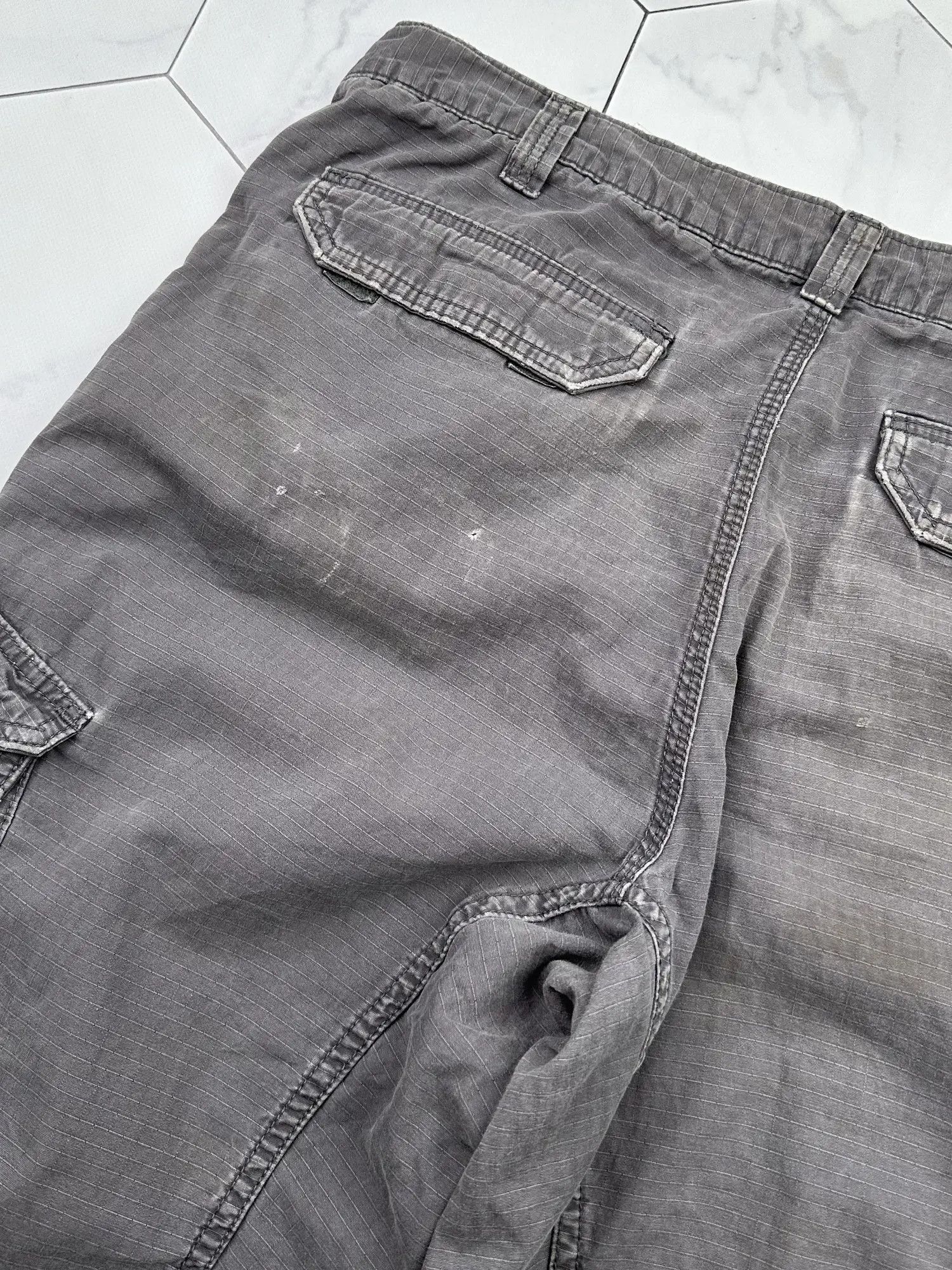 Carhartt Carhartt Thrashed Vintage Cargo Pants (B254) Size US 38 / EU 54 - 18 Thumbnail
