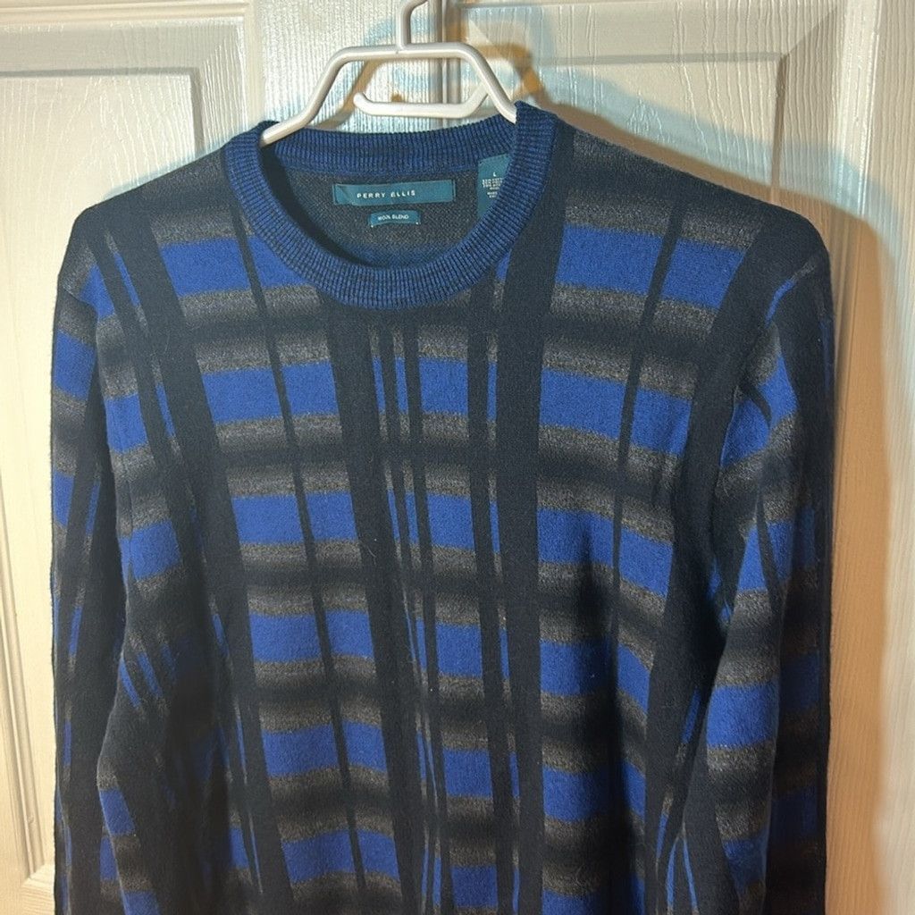 Perry Ellis Size L men’s Perry Ellis wool blend crewneck sweater Size US L / EU 52-54 / 3 - 3 Thumbnail
