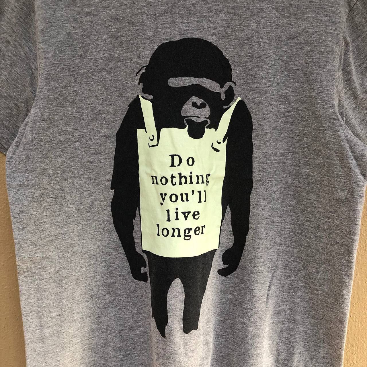 Other Rare Banksy ‘ The GIFT’ Art Tees Size US M / EU 48-50 / 2 - 3 Thumbnail
