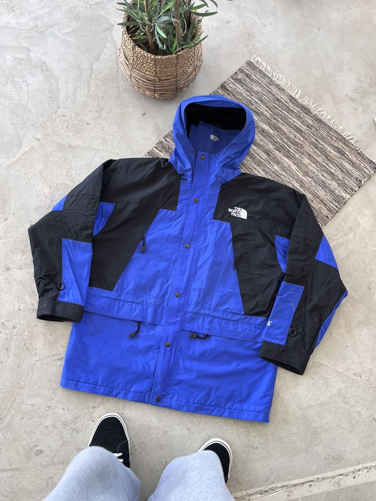 The North Face Vintage The North Face GoreTex Jacket Blue Black Outdoor Y2K Size US XXL / EU 58 / 5 - 1 Thumbnail