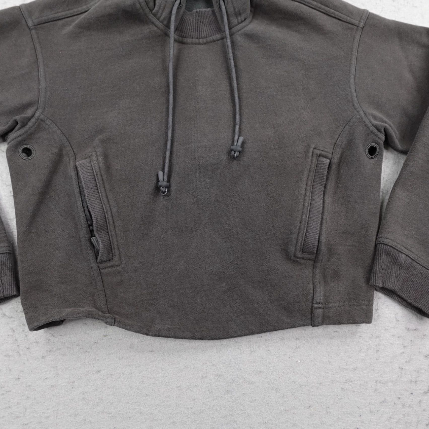 Lululemon Lululemon Hoodie Womens 2 Graphite Grey Cool Crescent Pullover Crop Sweatshirt Size XS / US 0-2 / IT 36-38 - 3 Thumbnail
