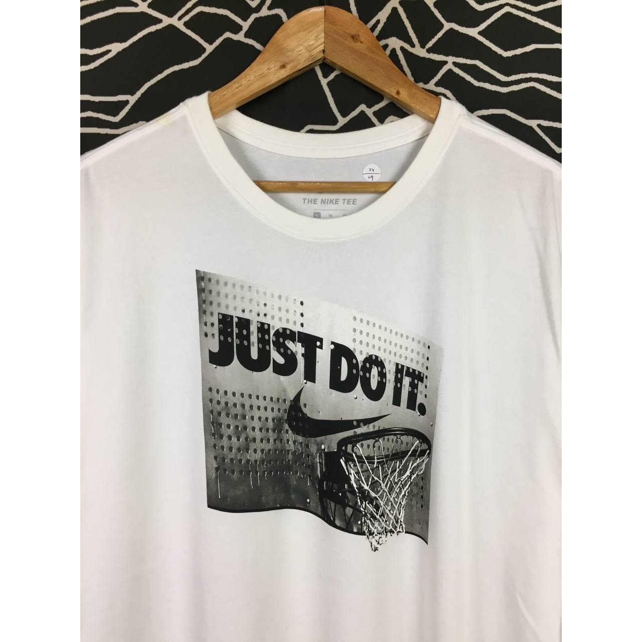Nike Nike Just Do It Basketball Logo Dri-Fit Tee Size US XL / EU 56 / 4 - 3 Thumbnail