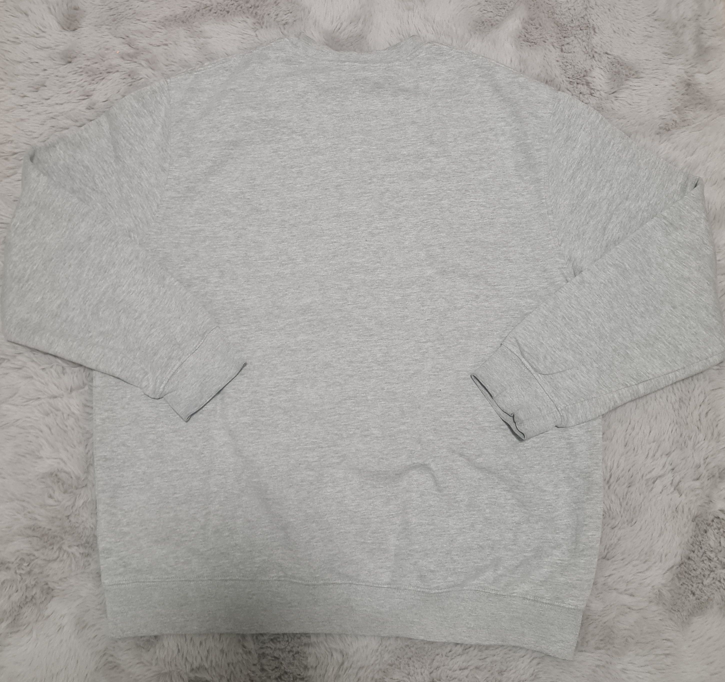 Nike Vintage Nike Y2K Silver Tag Crewneck Size: Xlarge Size US XL / EU 56 / 4 - 4 Thumbnail