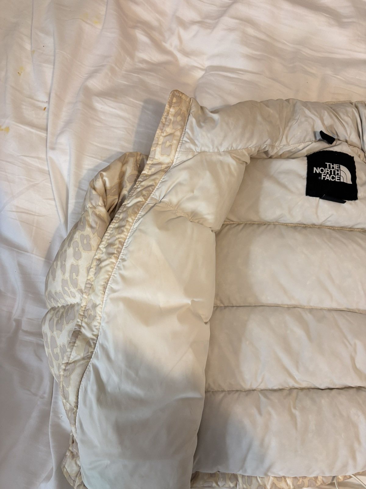 The North Face The North Face 1996 Retro Nuptse Leopard Print Puffer Beige Size XS / US 0-2 / IT 36-38 - 8 Thumbnail