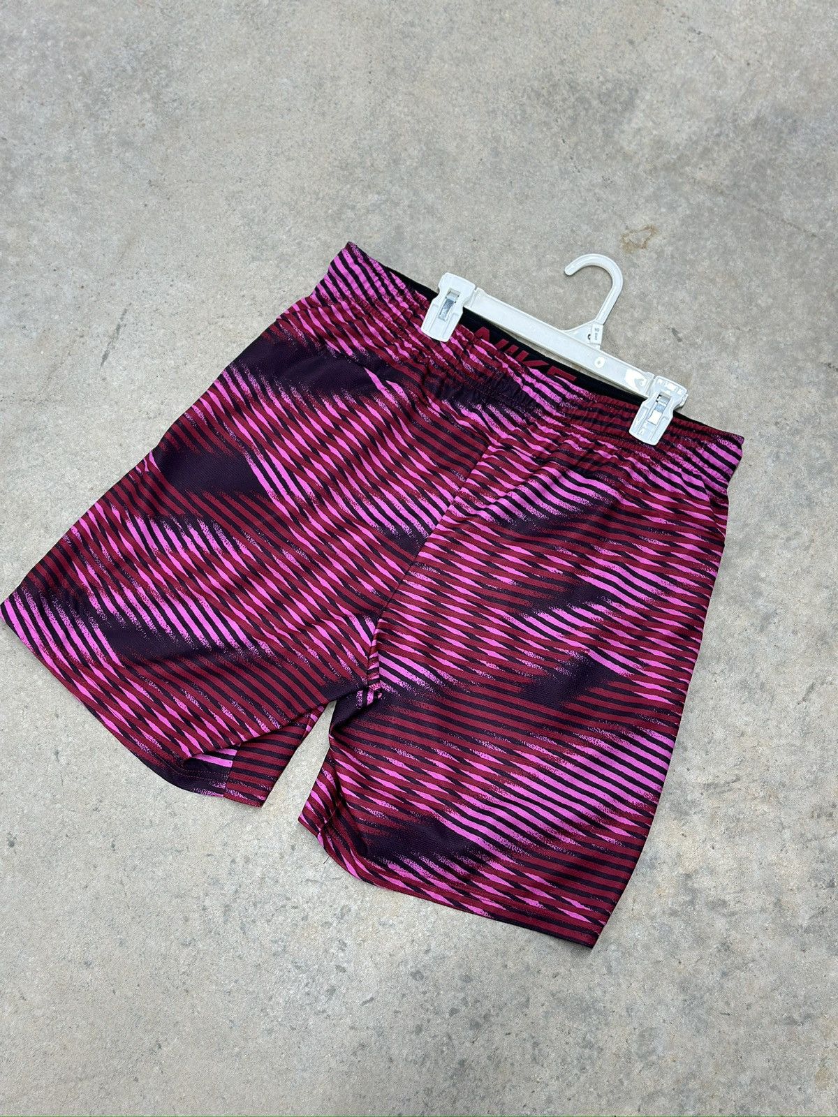 Nike Nike Gym Shorts Size US 34 / EU 50 - 2 Thumbnail