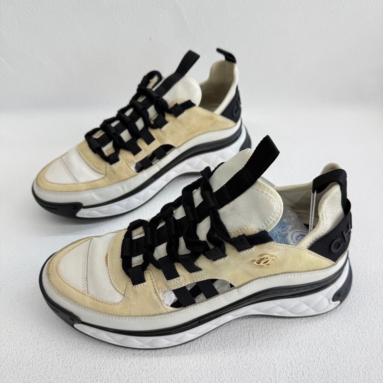 Chanel Chanel Black Lowtop Sneakers us_7-5 Women Size US 7.5 / IT 37.5 - 1 Thumbnail