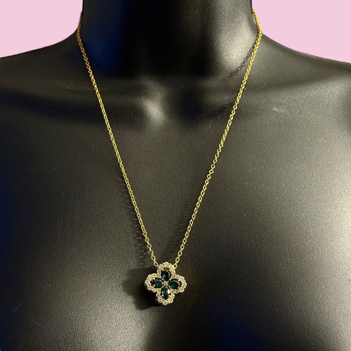 Other Gold plated Emeralds and Crystals clover pendant necklace Size ONE SIZE - 1 Thumbnail