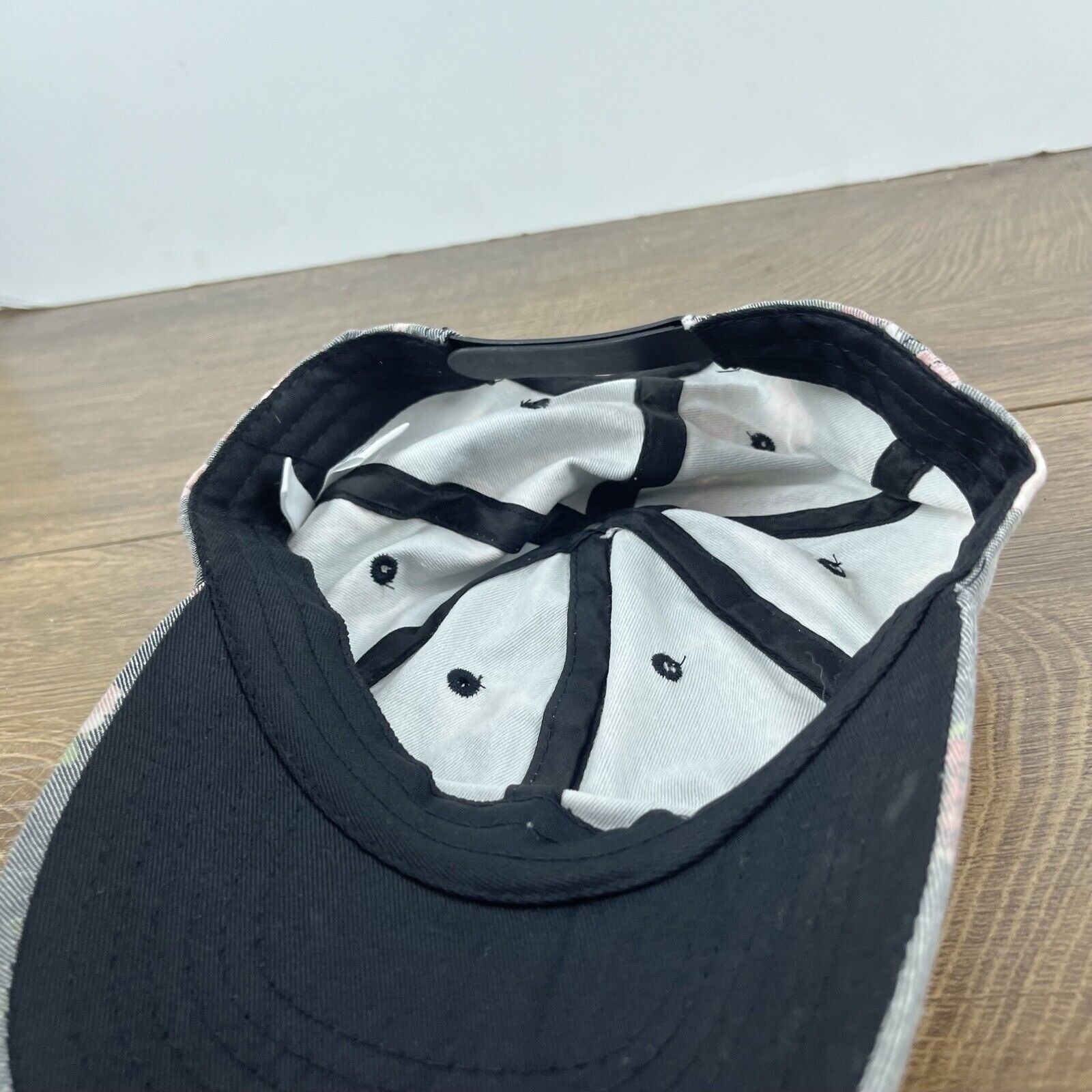 Other Pink Flower Hat Gray Cap Adjustable Hat Gray Adult Fit Hat Size ONE SIZE - 14 Thumbnail