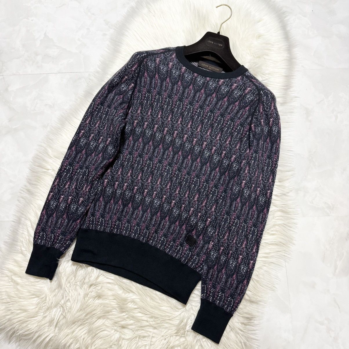 Louis Vuitton Louis Vuitton LV Leather Patch Art Design Sweater Size US S / EU 44-46 / 1 - 8 Thumbnail