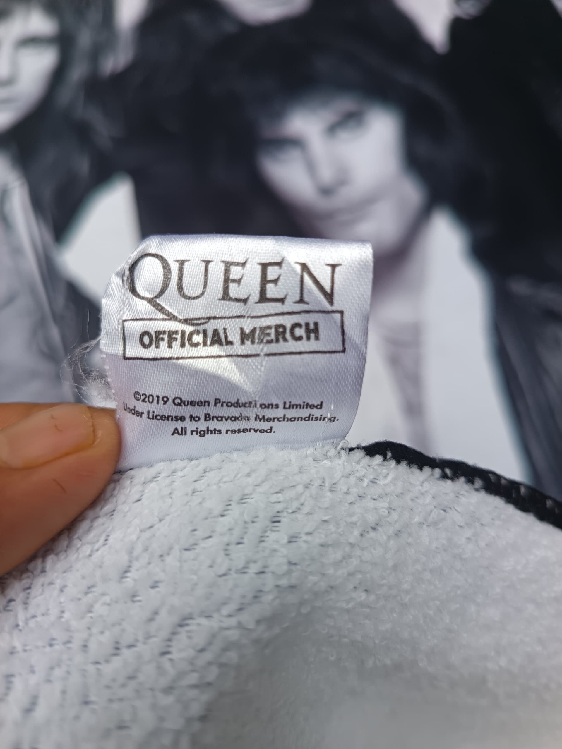 Band Tees × Vintage Queen official merch towel Size ONE SIZE - 3 Thumbnail