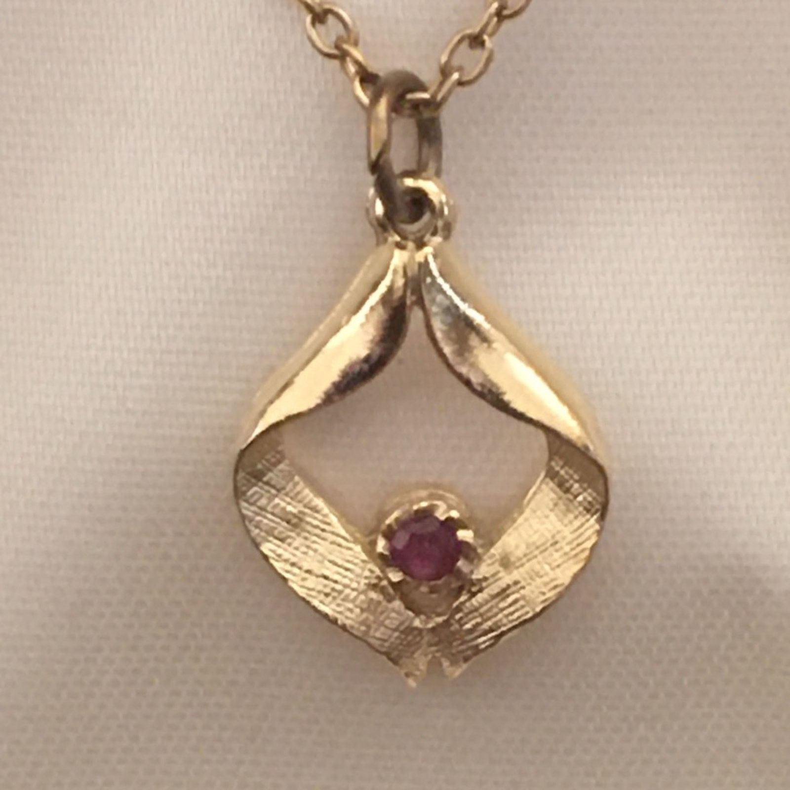 Vintage Vintage 70s new old stock faux ruby gold necklace Size ONE SIZE - 4 Thumbnail