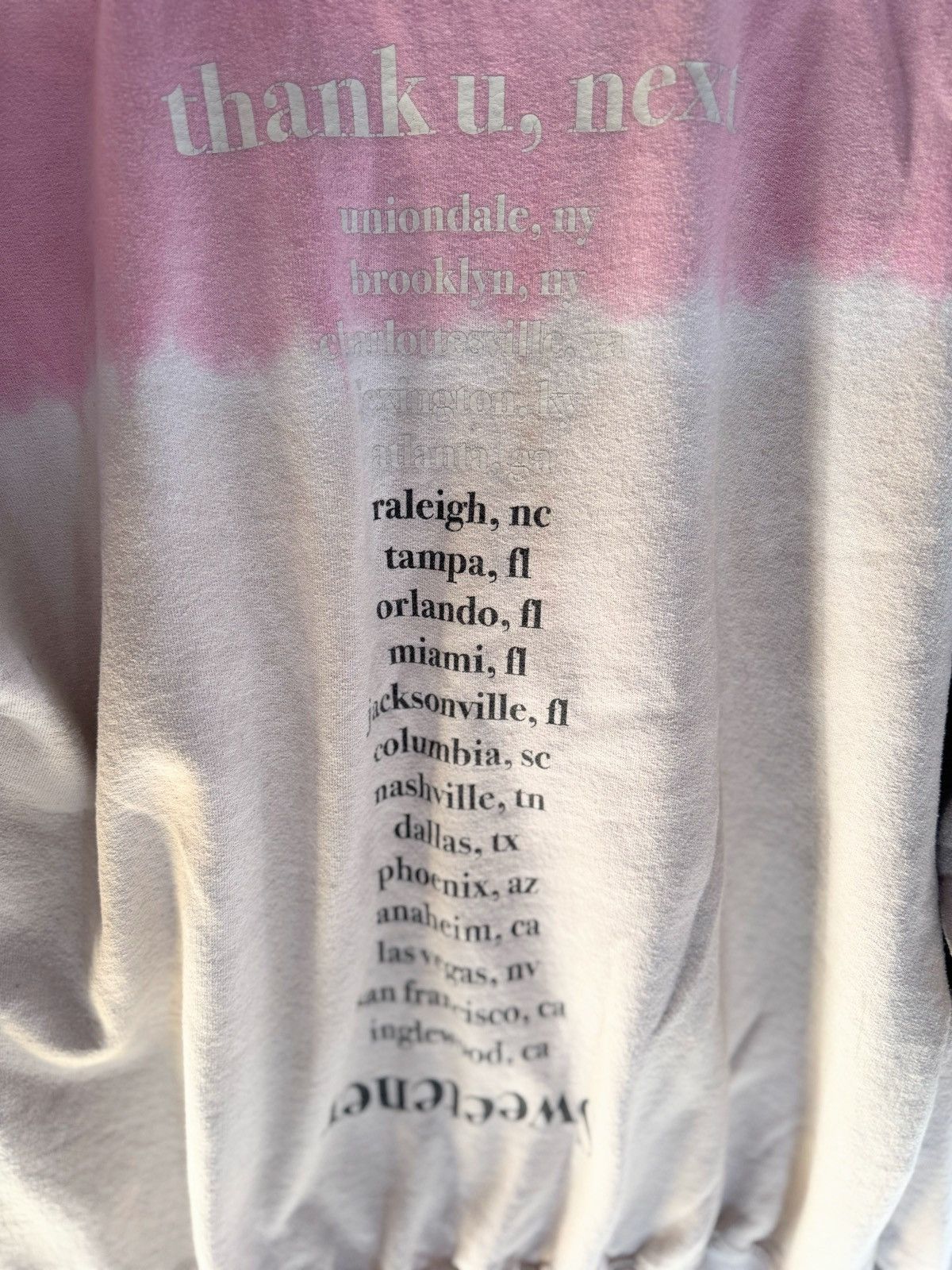 Band Tees Ariana Grande Sweetener World Tour Sweatshirt Size M Size M / US 6-8 / IT 42-44 - 5 Thumbnail