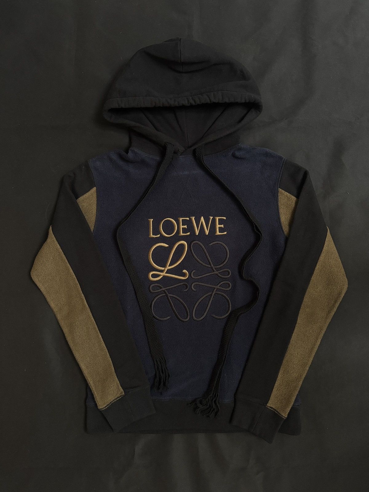 Loewe Loewe Anagram Embroidered Hoodie Size US XS / EU 42 / 0 - 1 Thumbnail