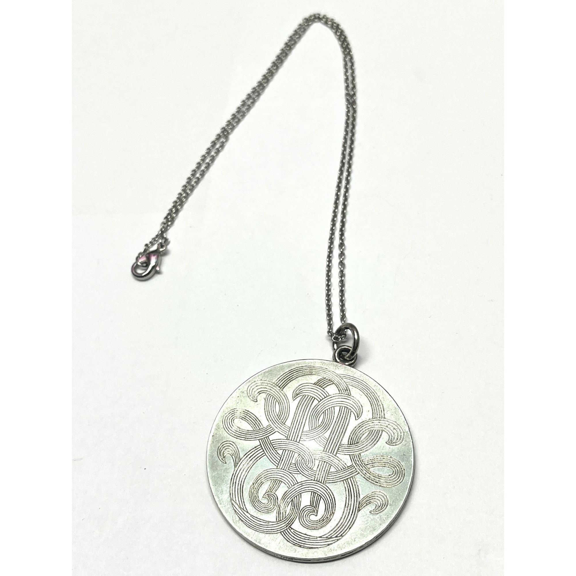 Vintage silver circle charm necklace