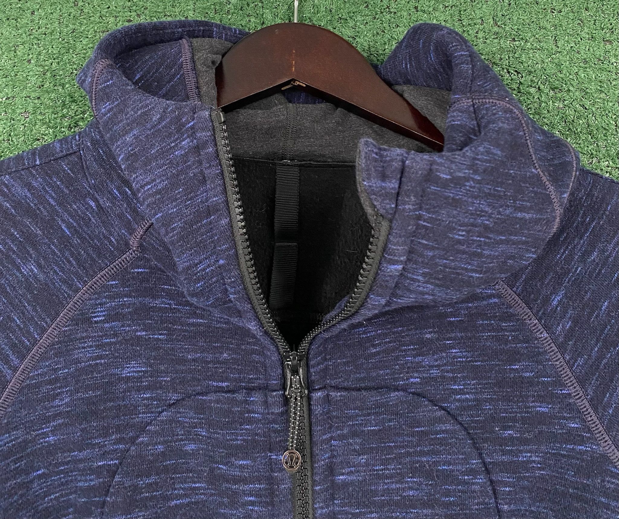 Lululemon Lululemon Scuba 2 Tone Jacket Women’s 4 Size S / US 4 / IT 40 - 3 Thumbnail