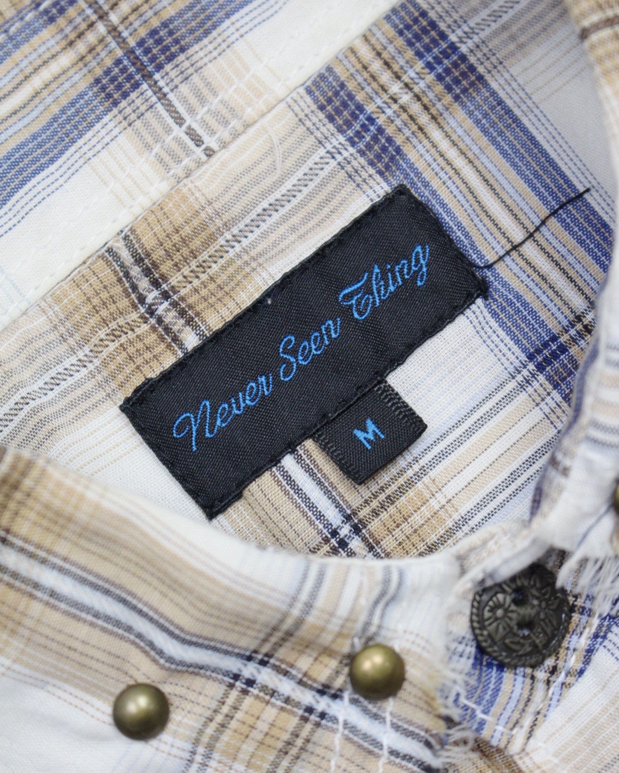 Vintage 2000S NEVER SEEN THING DISTRESSED WESTERN STUDDED SHIRT Size US M / EU 48-50 / 2 - 6 Thumbnail