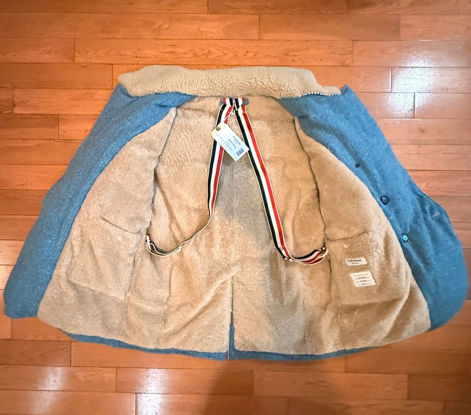 Thom Browne DOWNFILL OVERSIZED PEACOAT IN ENGINEERED SOLID DONEGAL WOOL Size US M / EU 48-50 / 2 - 4 Thumbnail