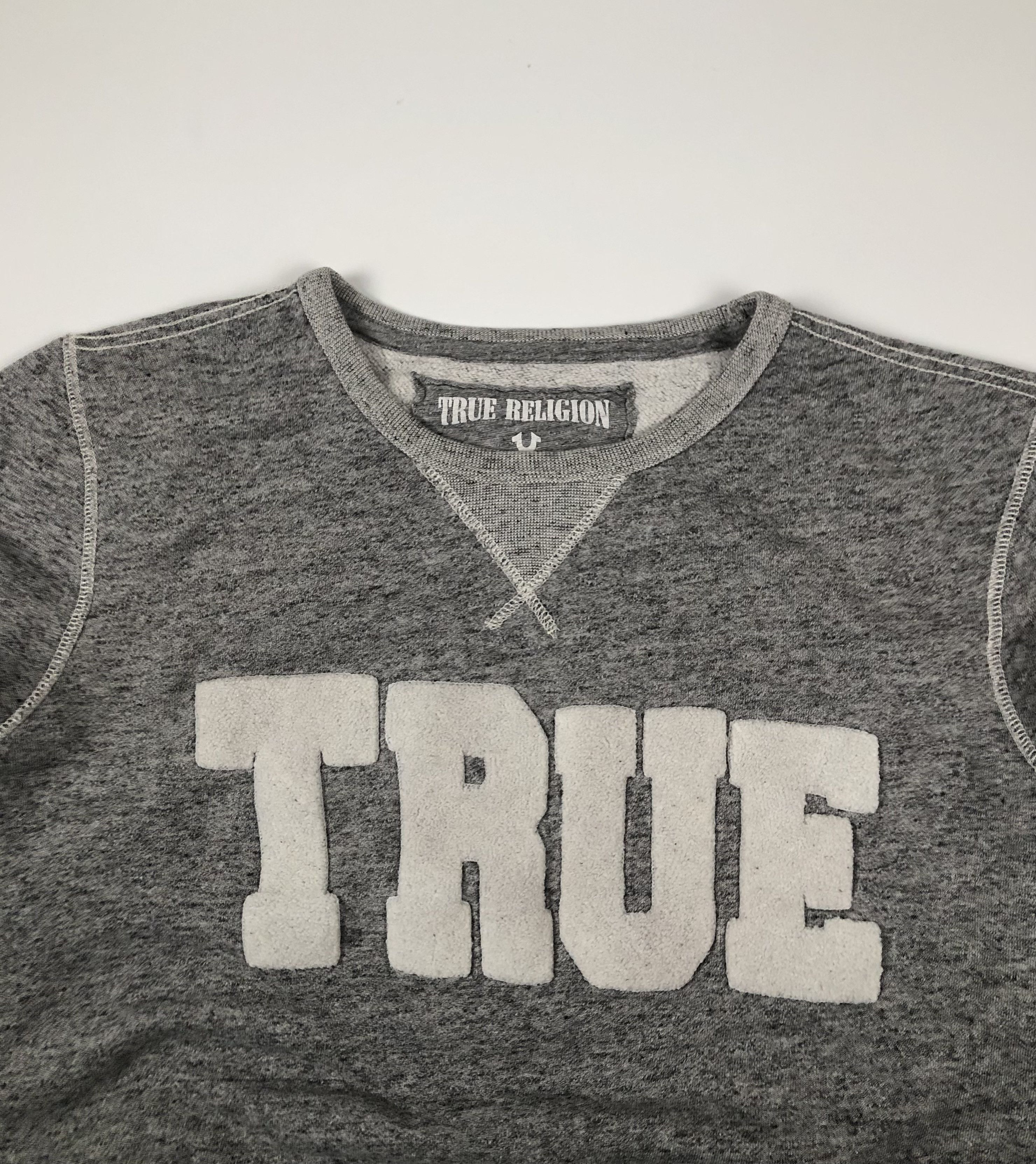 True Religion True Religion Felt True Logo Crew Sweatshirt Size US L / EU 52-54 / 3 - 3 Thumbnail