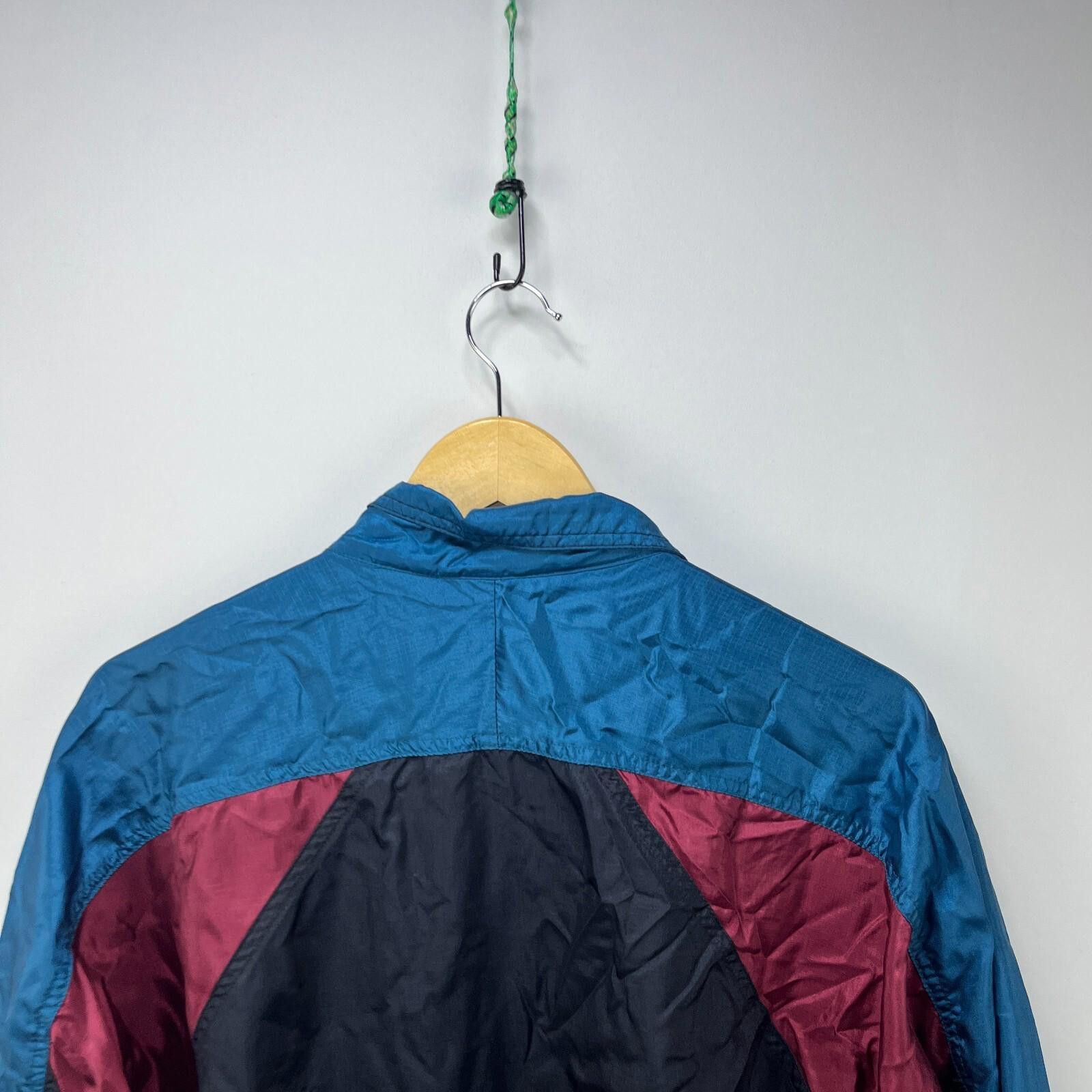 Nike Vintage 90s Nike Windbreaker Jacket Large Size US L / EU 52-54 / 3 - 10 Thumbnail