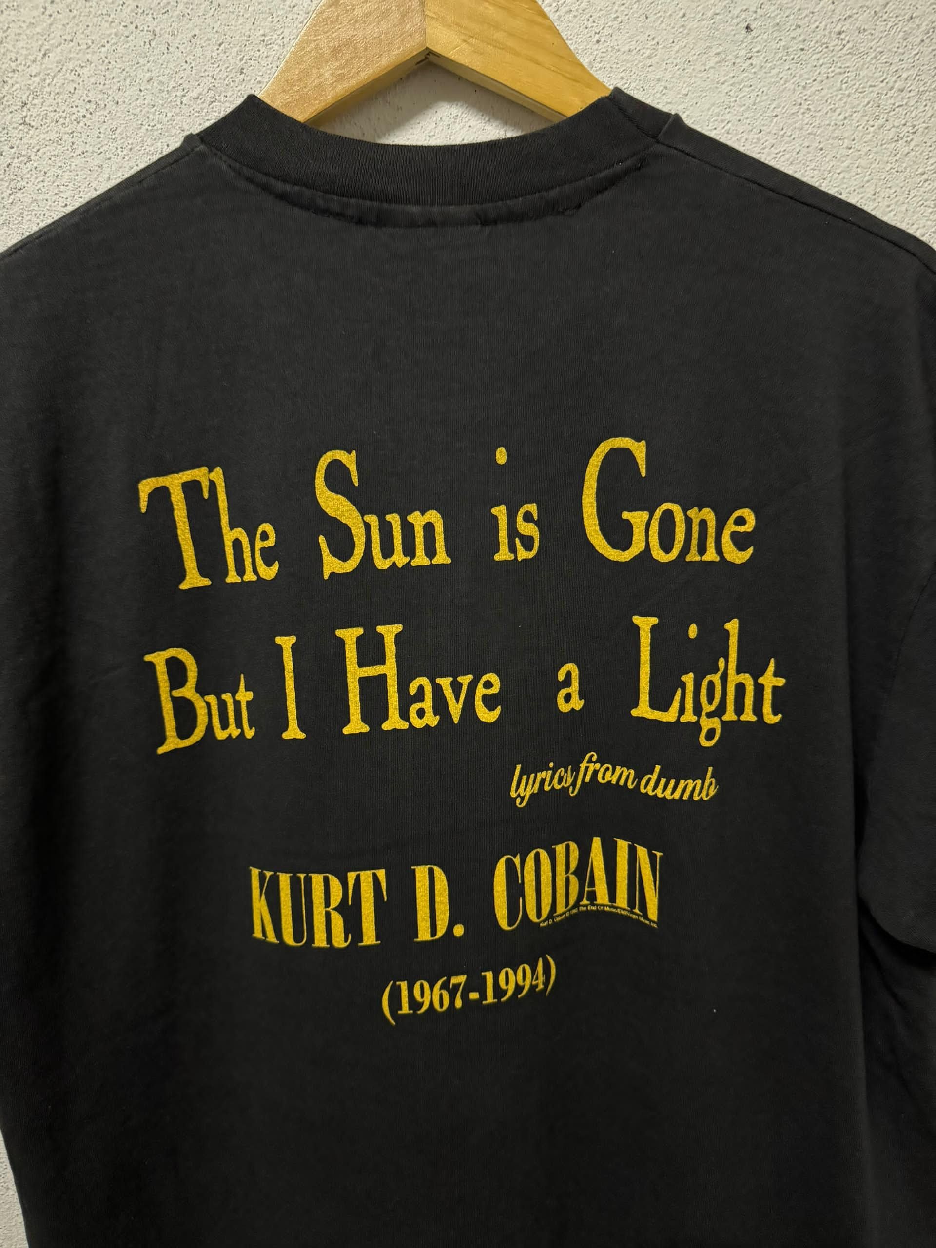 Band Tees × Vintage Vintage reprint kurt cobain memorial tee🔥🔥🔥 Size US L / EU 52-54 / 3 - 6 Thumbnail