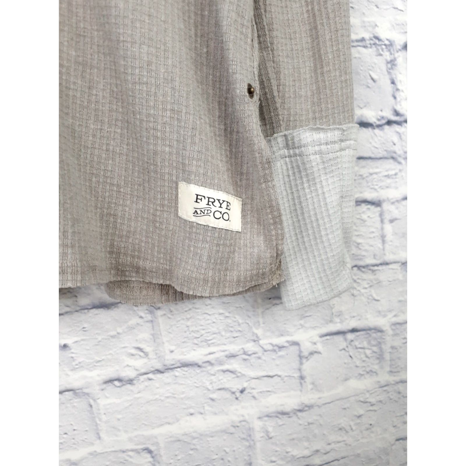 Frye Frye Co Full Zip Waffle Knit Hoodie Thumb Holes Fits Medium Gray Lightweight Size M / US 6-8 / IT 42-44 - 3 Thumbnail