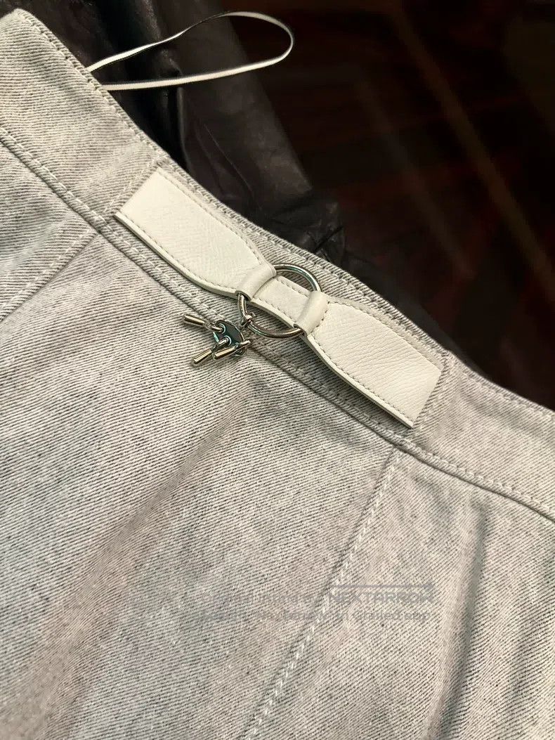 Hermes Hermes Skirt, light gray Size 42" / US 20 - 4 Thumbnail