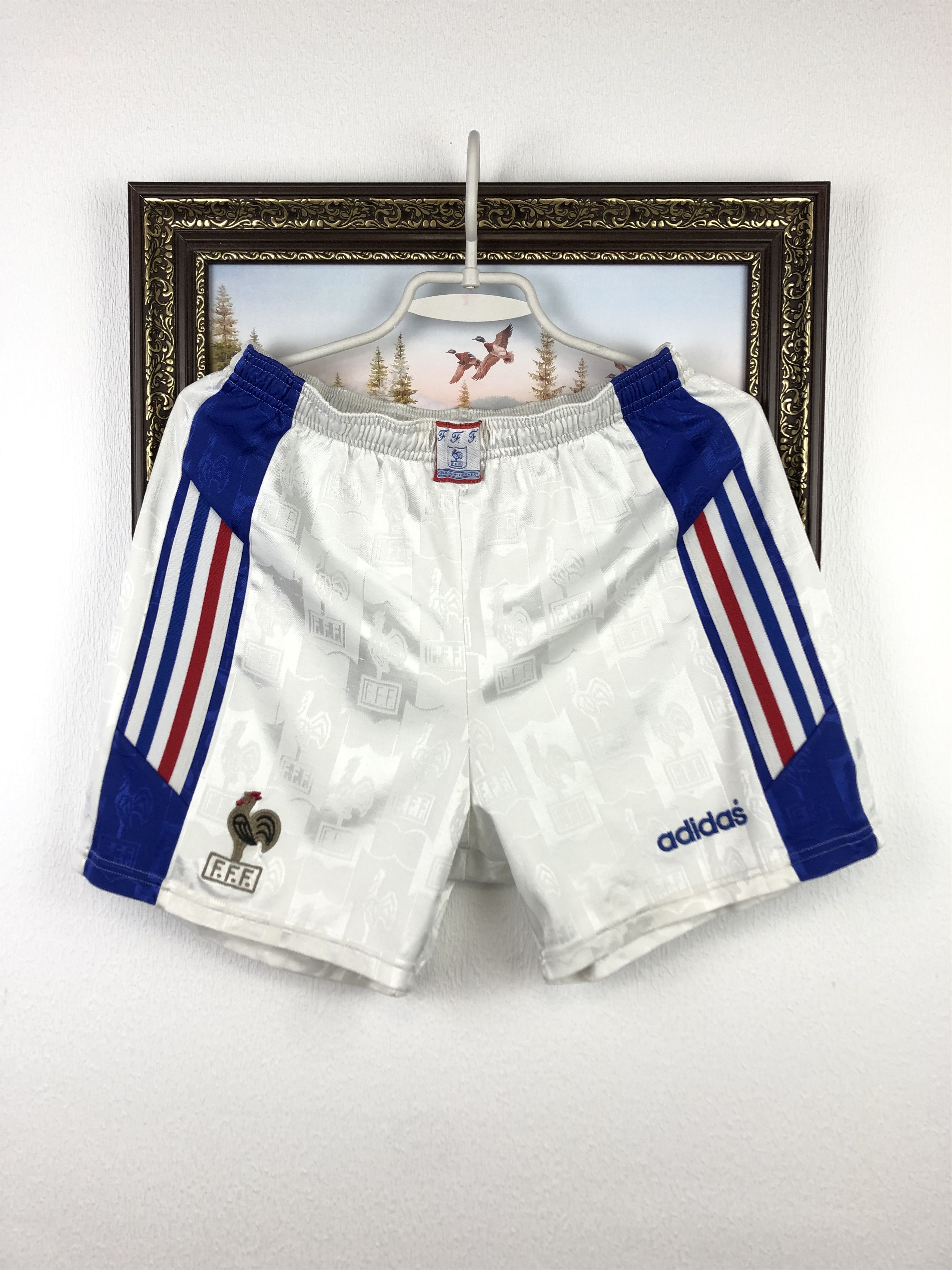 Adidas Vintage 1996 Adidas France Football Shorts Soccer White M Size US 32 / EU 48 - 1 Thumbnail
