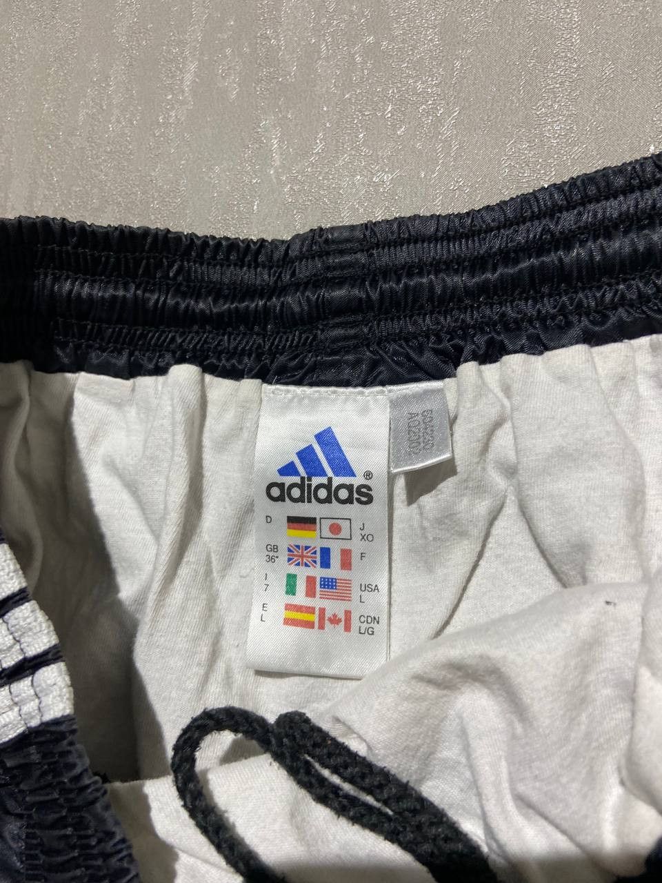 Adidas × Vintage Vintage Adidas Graphite Black Nylon Shorts Size US 38 / EU 54 - 5 Thumbnail