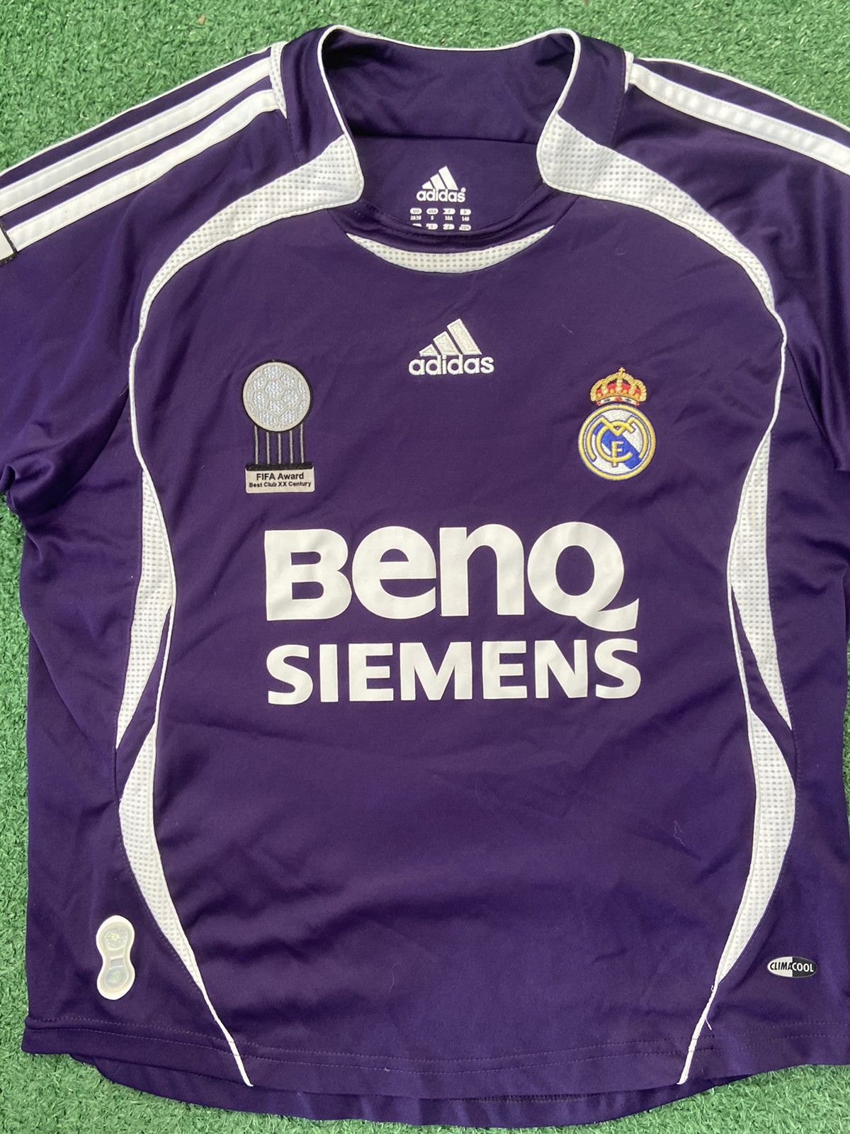 Adidas Real Madryt 2006 2007 tshirt Jersey Size US S / EU 44-46 / 1 - 2 Thumbnail