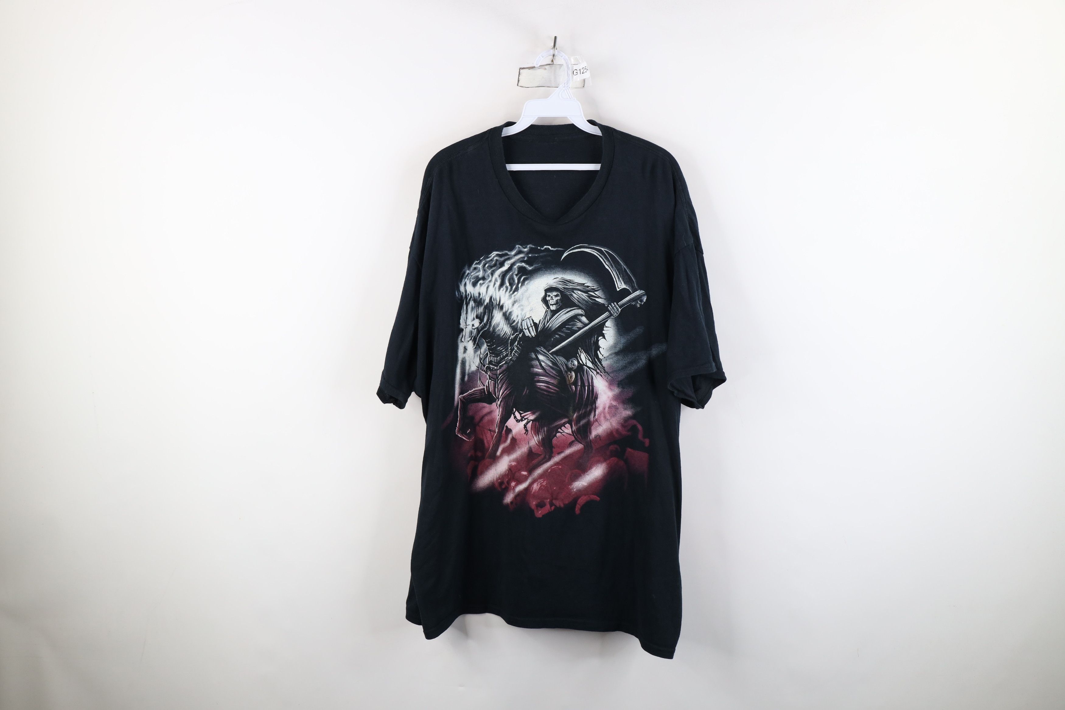 Vintage Vintage Y2K Streetwear Reaper Skeleton Fantasy T-Shirt Black Size US XXL / EU 58 / 5 - 1 Thumbnail
