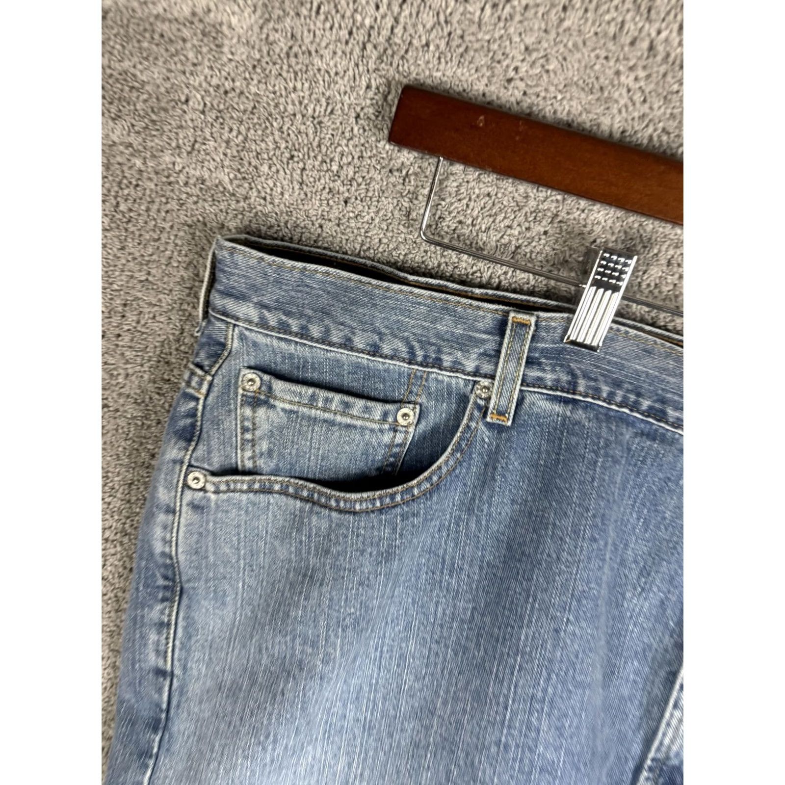 Levi's Levis 559 Jeans Mens 44x25 Light Wash Blue Relaxed Straight Denim Casual Size US 44 / EU 60 - 2 Thumbnail
