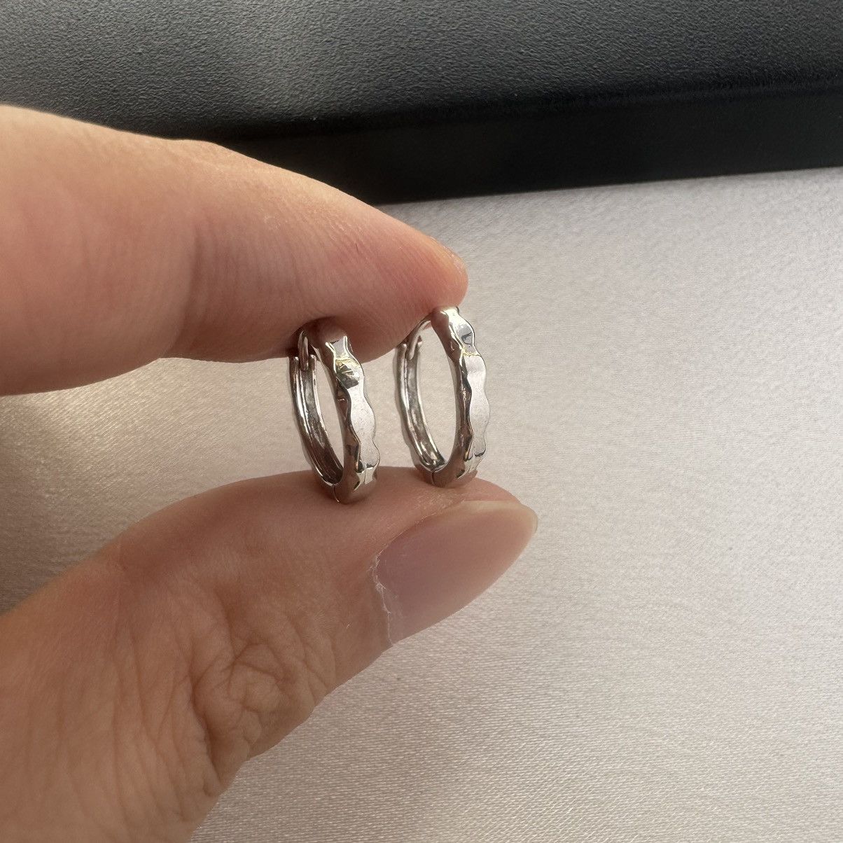 Other Small Silver Hoop Earrings for Men Women Unisex Style Size ONE SIZE - 4 Thumbnail