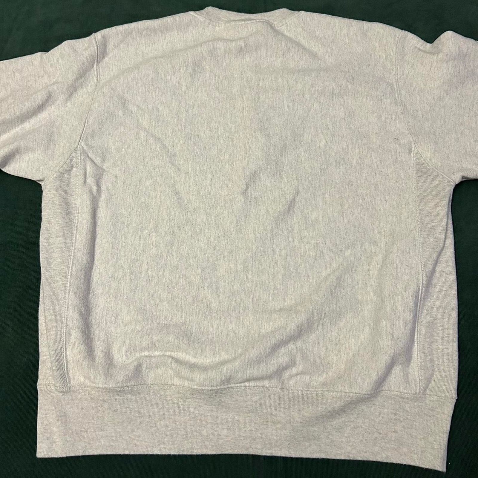 Champion Vintage champion sweatshirt has stains Size US L / EU 52-54 / 3 - 5 Thumbnail