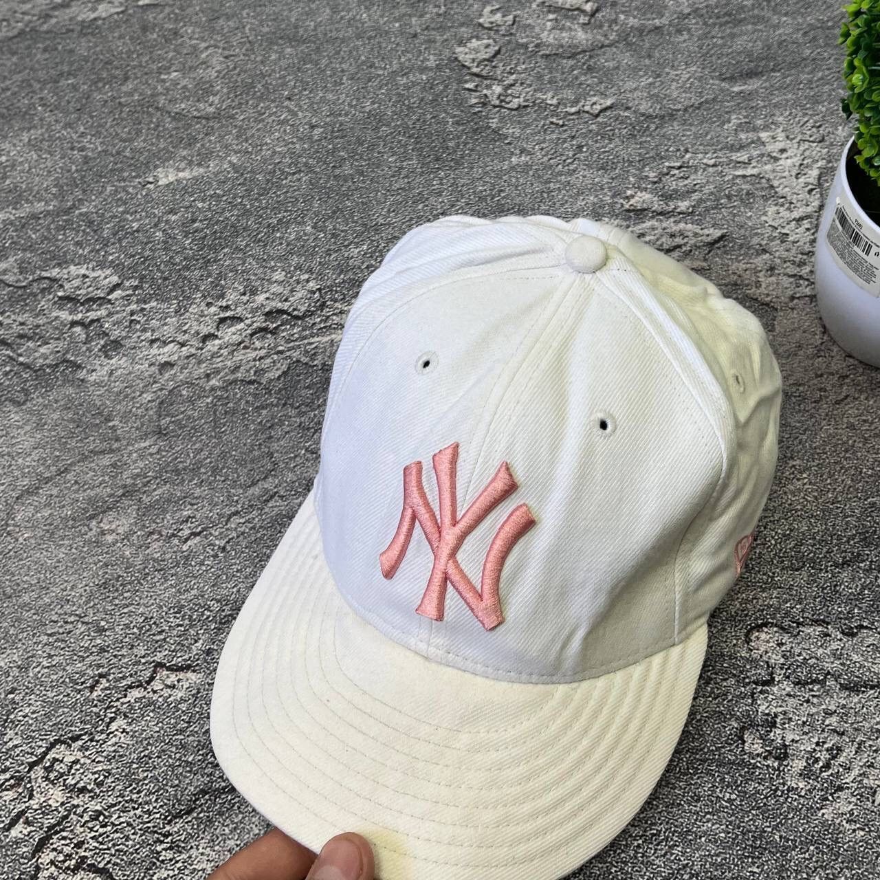 New Era Vintage 90s White New York Yankess New Era 59 Fifty Rare Cap Size ONE SIZE - 10 Thumbnail