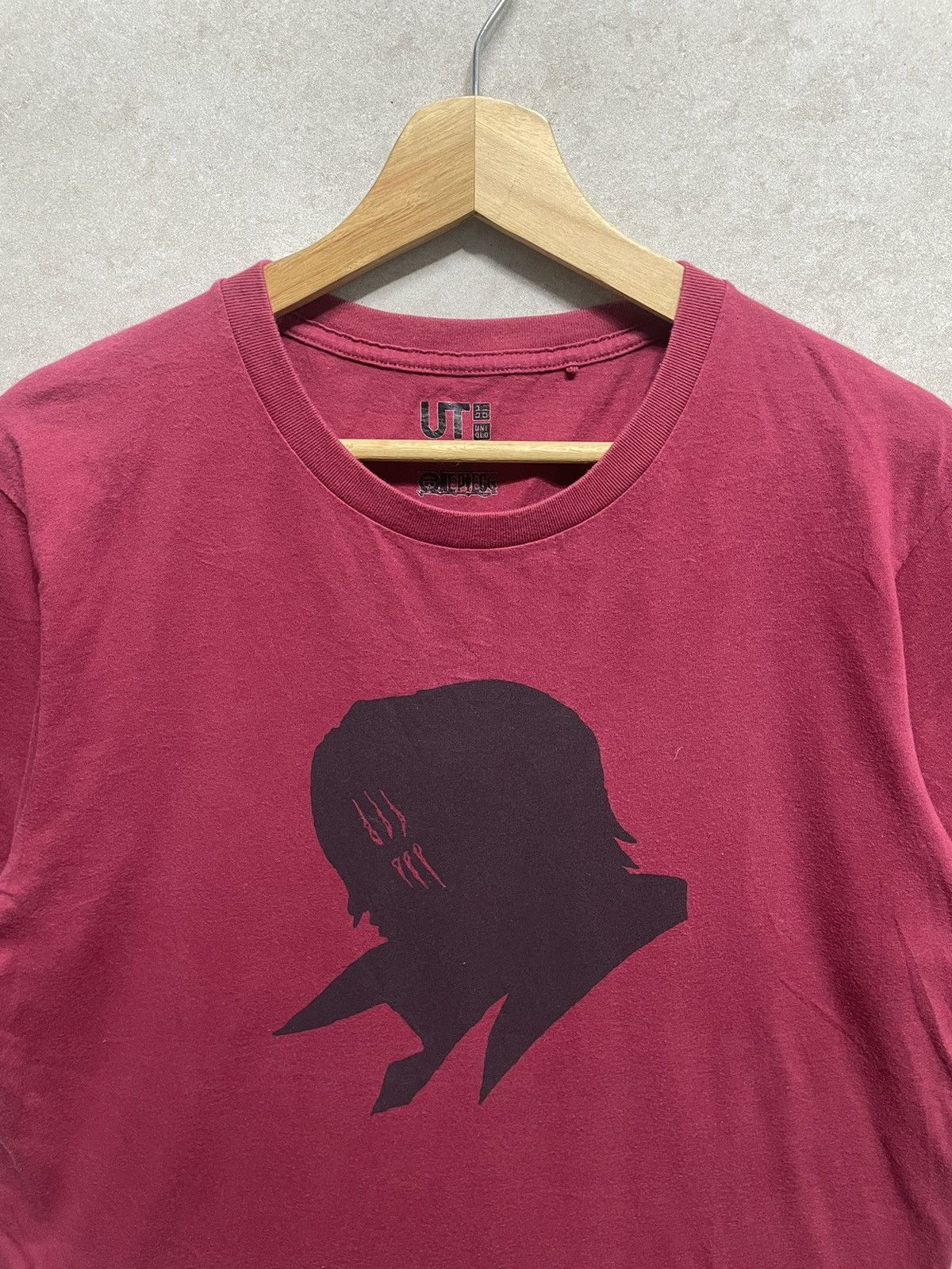 Anime × Japanese Brand × One Piece One Piece Shanks Red Hair Pirate Tee Size US L / EU 52-54 / 3 - 2 Thumbnail