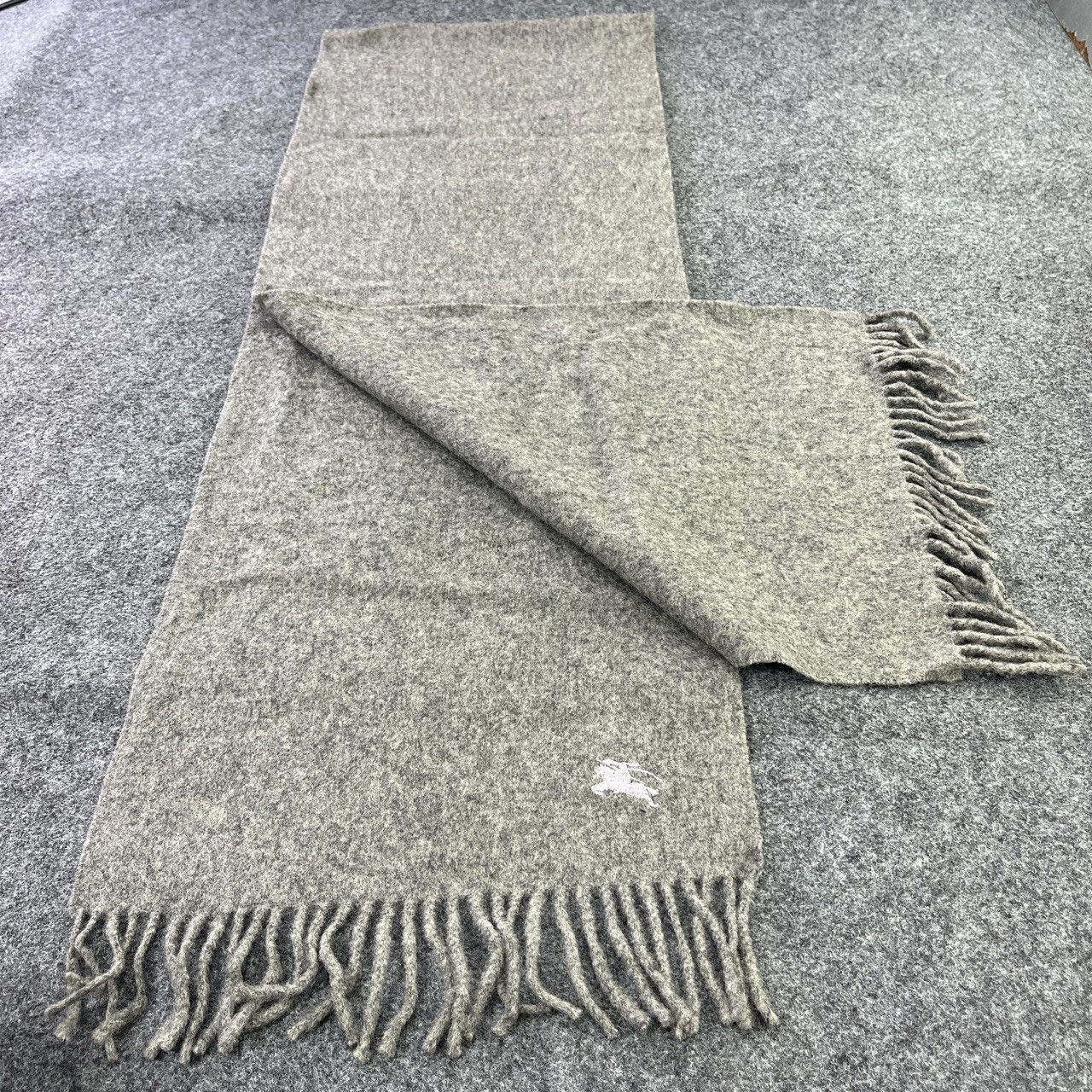 Burberry × Vintage Burberry Grey Plain Scarf / Muffler / Neckwear - T108 Size ONE SIZE - 3 Thumbnail