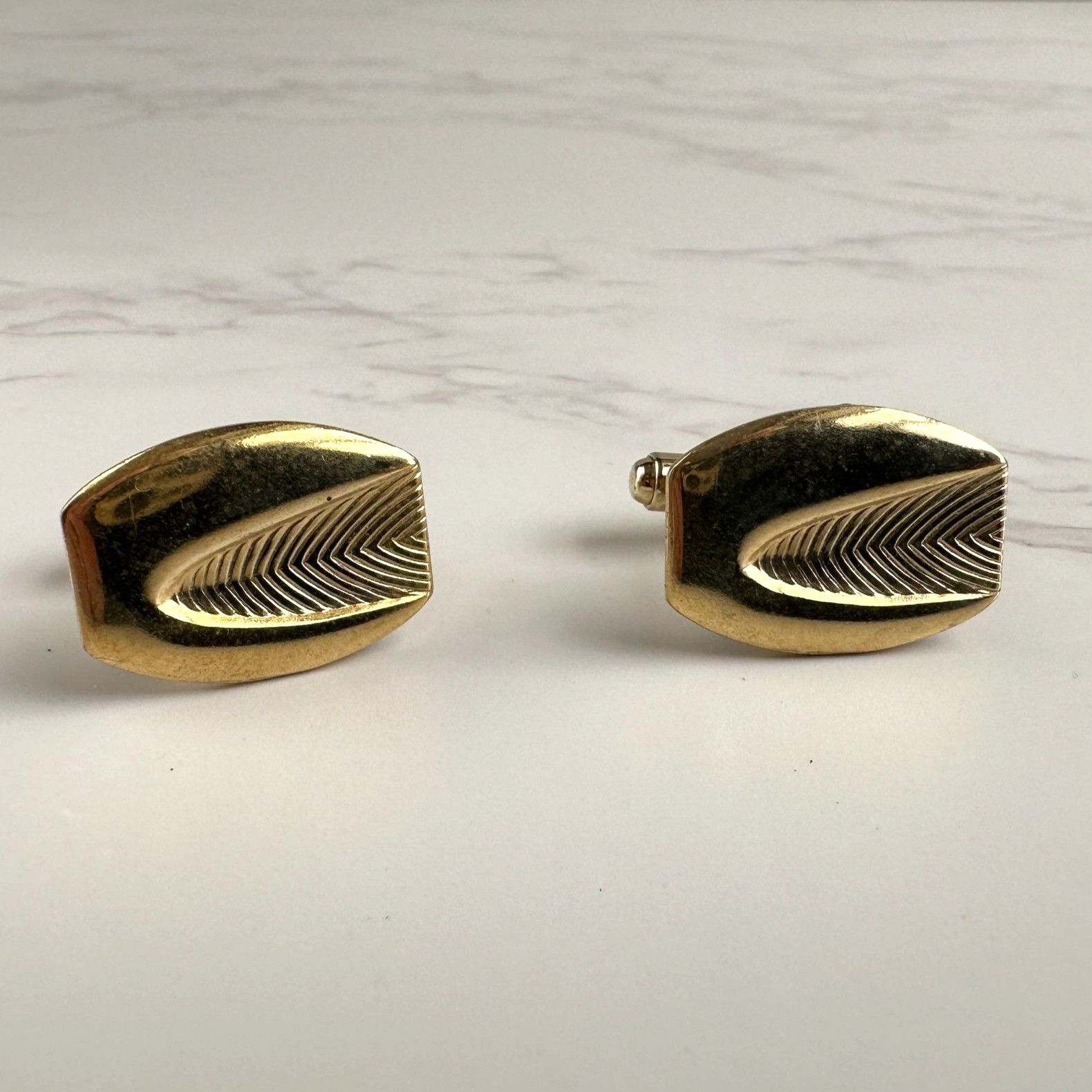 Vintage Vintage 1950s Gold Tone Cufflinks With Atomic Design For Men Size ONE SIZE - 4 Thumbnail