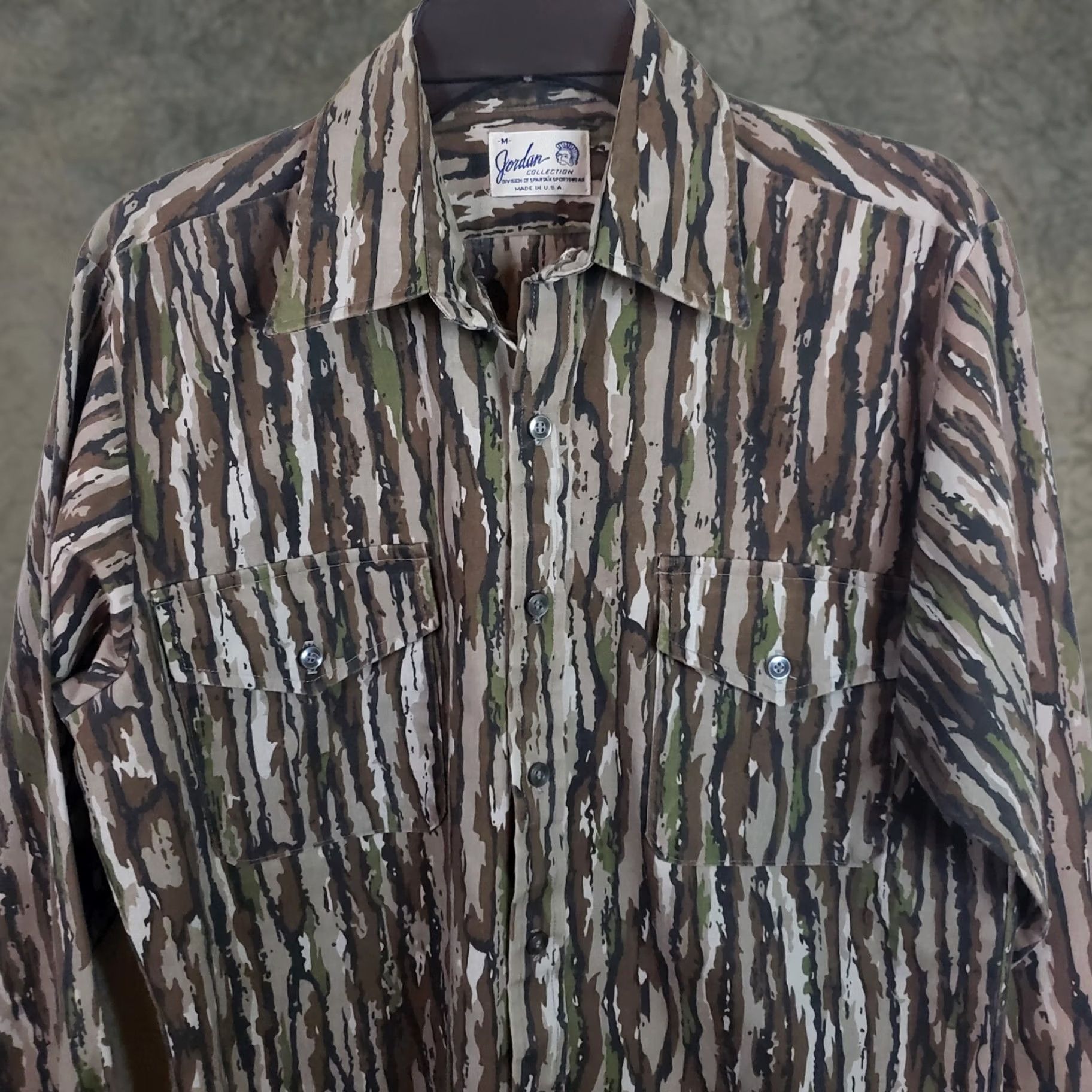 Jordan Brand VINTAGE Jordan Collection Shirt Mens M Trebark Camo Long Sleeve Button USA Made Size US M / EU 48-50 / 2 - 1 Thumbnail