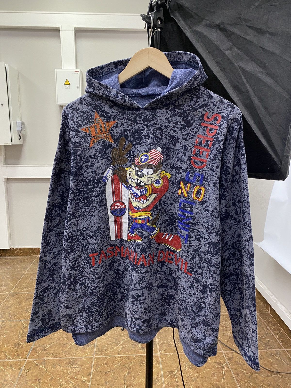 Warner Bros 🇺🇸 Vintage 90s Taz Snowboard Looney Tunes Hoodie Y2K Rare Size US M / EU 48-50 / 2 - 1 Thumbnail
