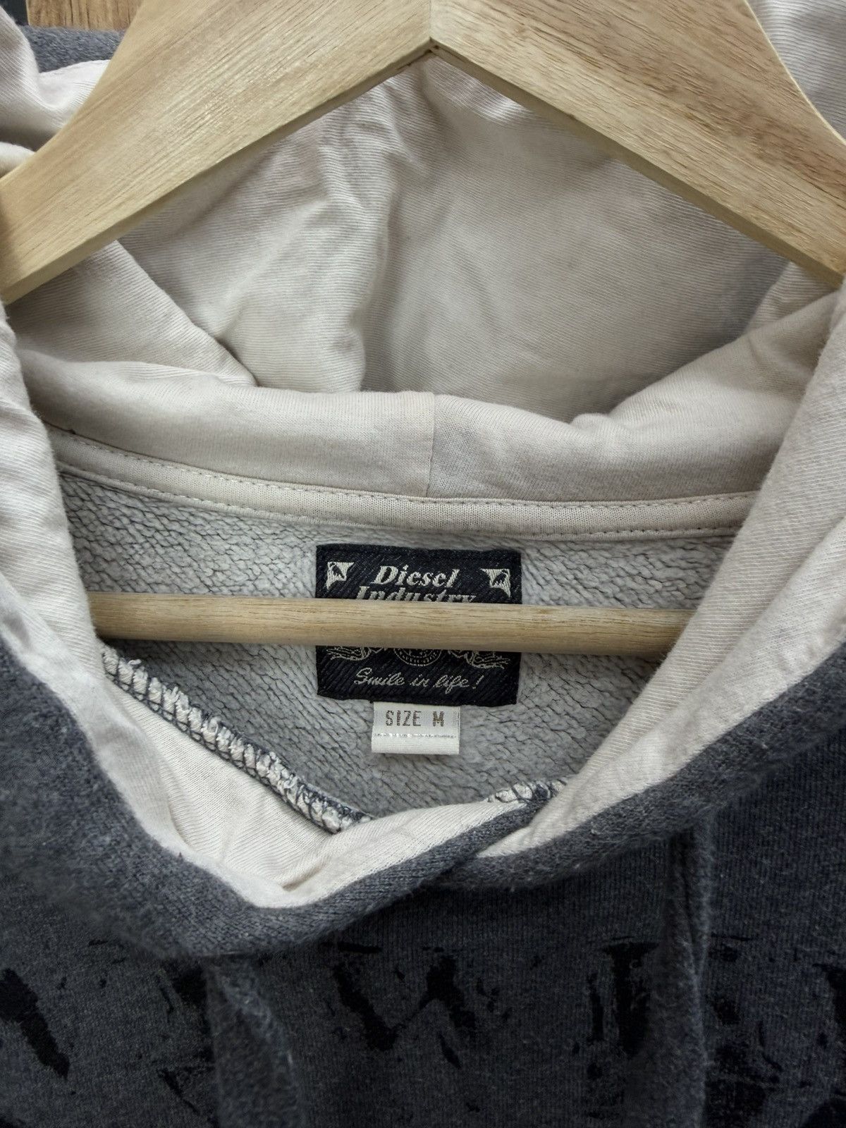 Diesel Vintage Y2k Diesel Hoodie Grey Graphic Pullover Size M Size US M / EU 48-50 / 2 - 6 Thumbnail