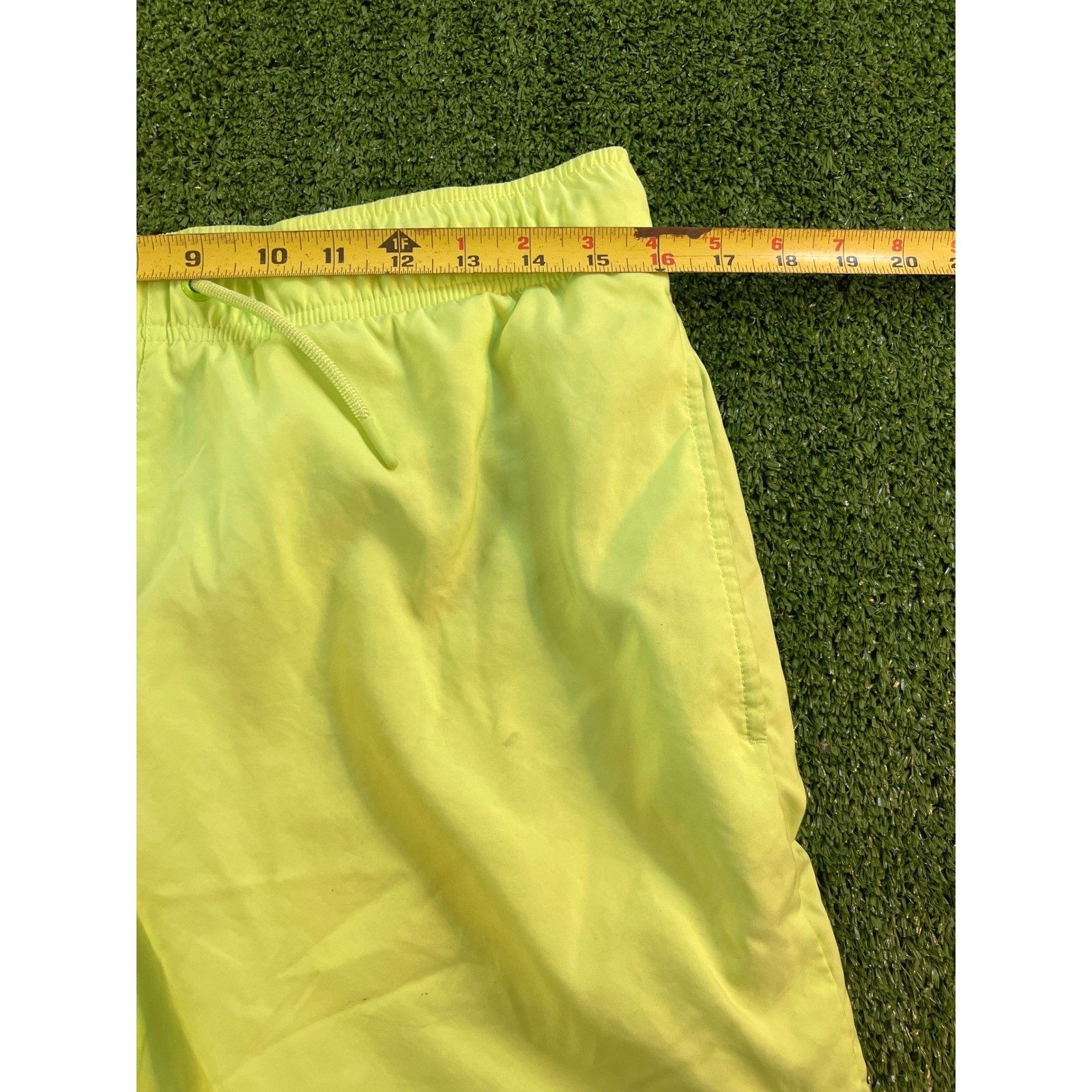Jordan Brand Jordan Mens Neon Green Volt Athletic Basketball Shorts MD Size US 32 / EU 48 - 7 Thumbnail