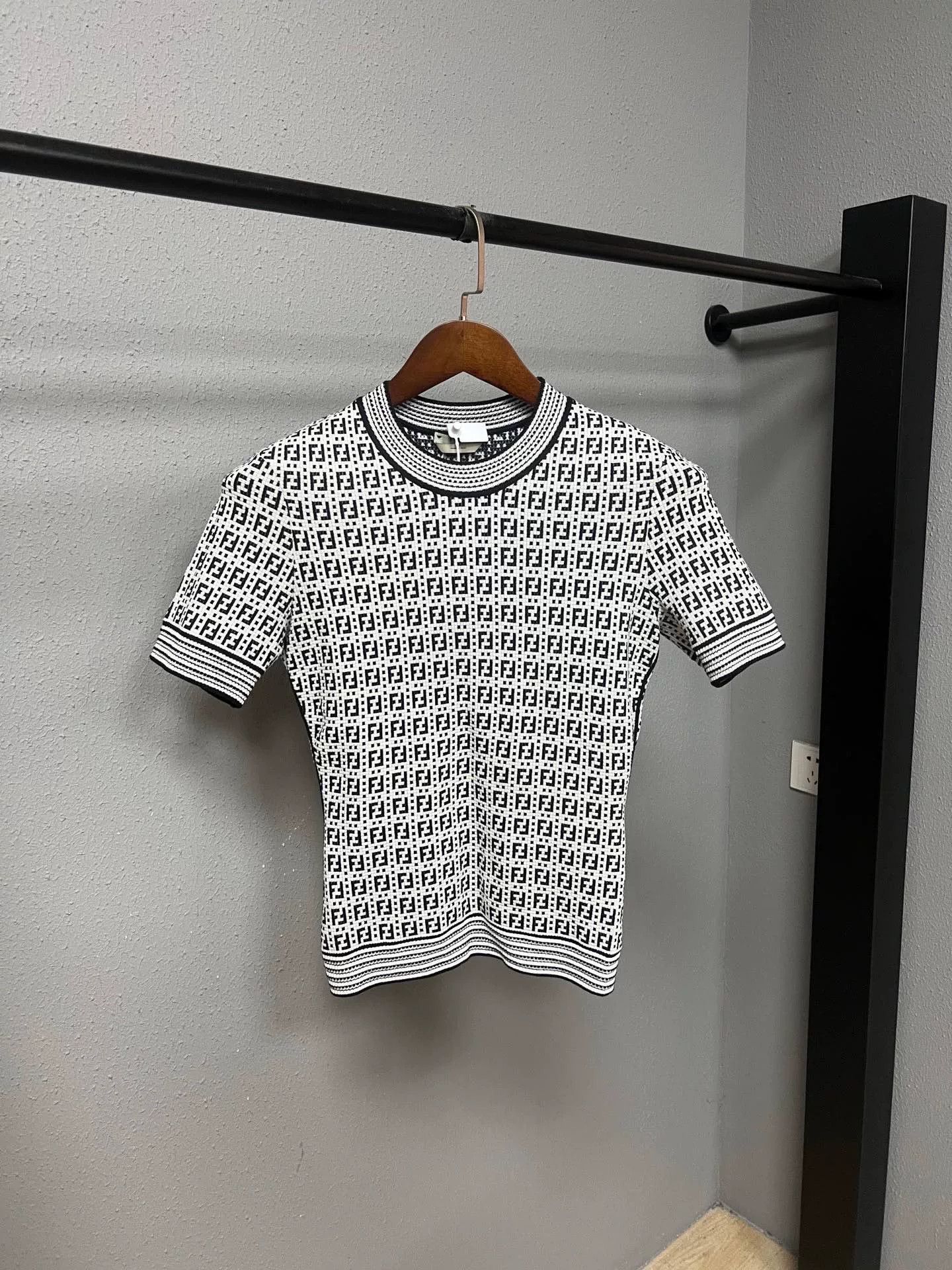 Fendi Fendi All-Over Print Knit Short-Sleeve Size US XXS / EU 40 - 1 Thumbnail