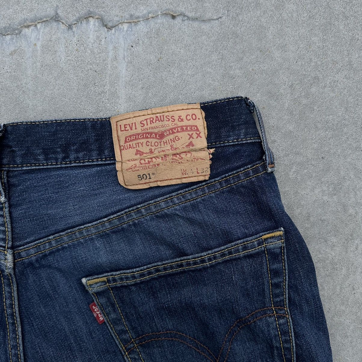 Levi's × Vintage Vintage Levi’s 501 Jeans Shorts W34xL32 Style USA 00s Size US 34 / EU 50 - 3 Thumbnail